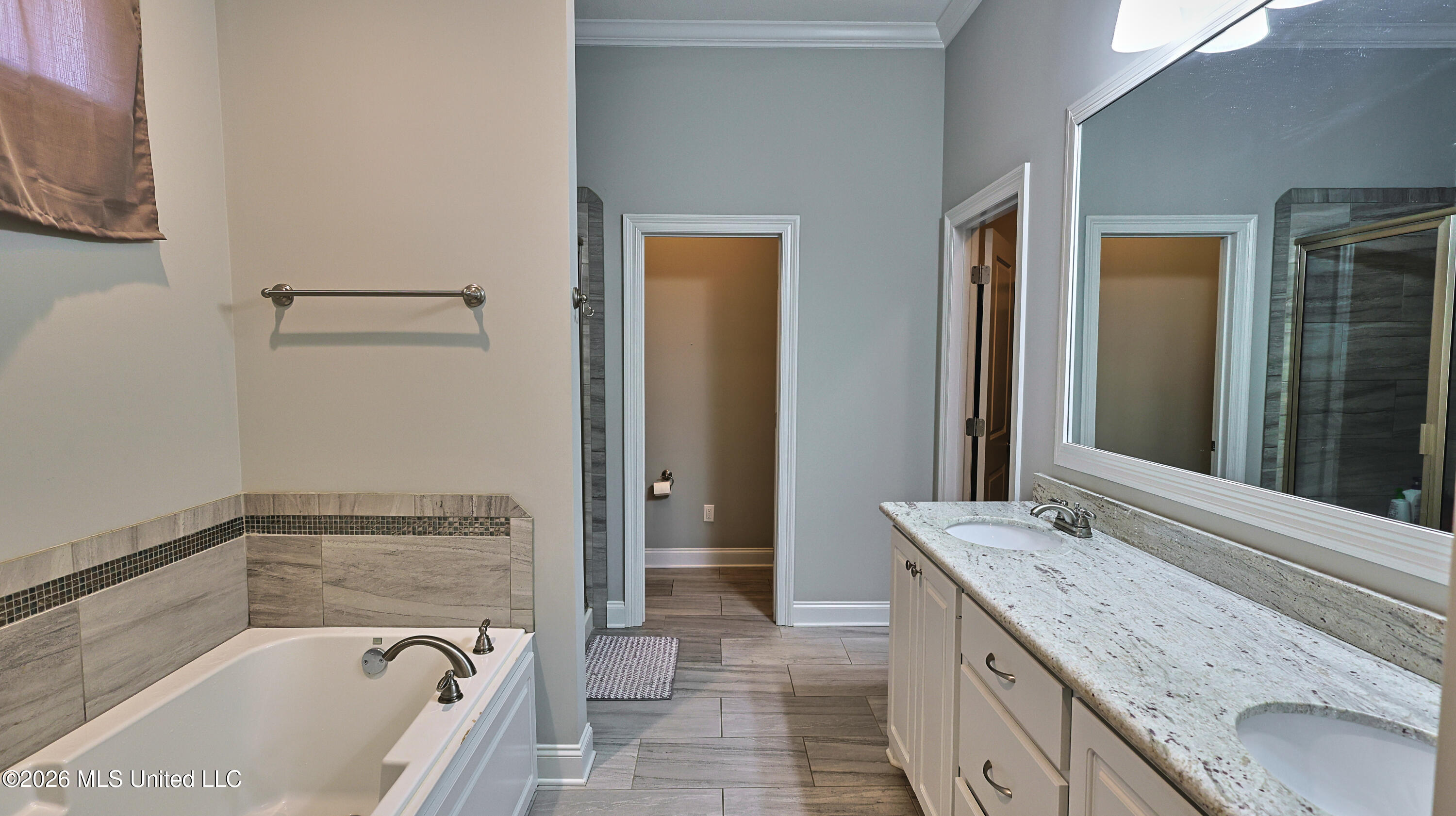 359 Emerald Way Property Photo 11