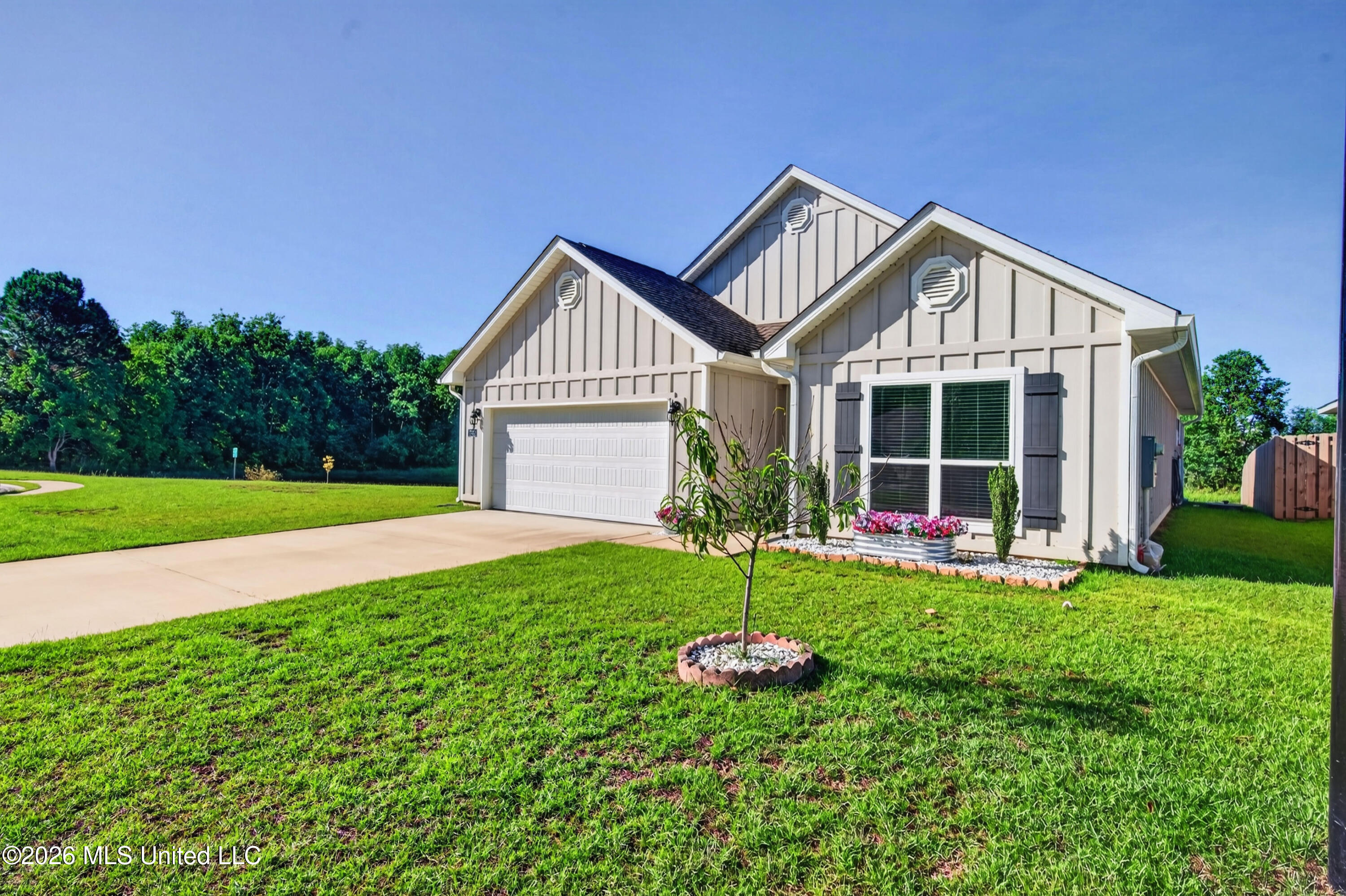 7741 Coral Lane Property Photo 3