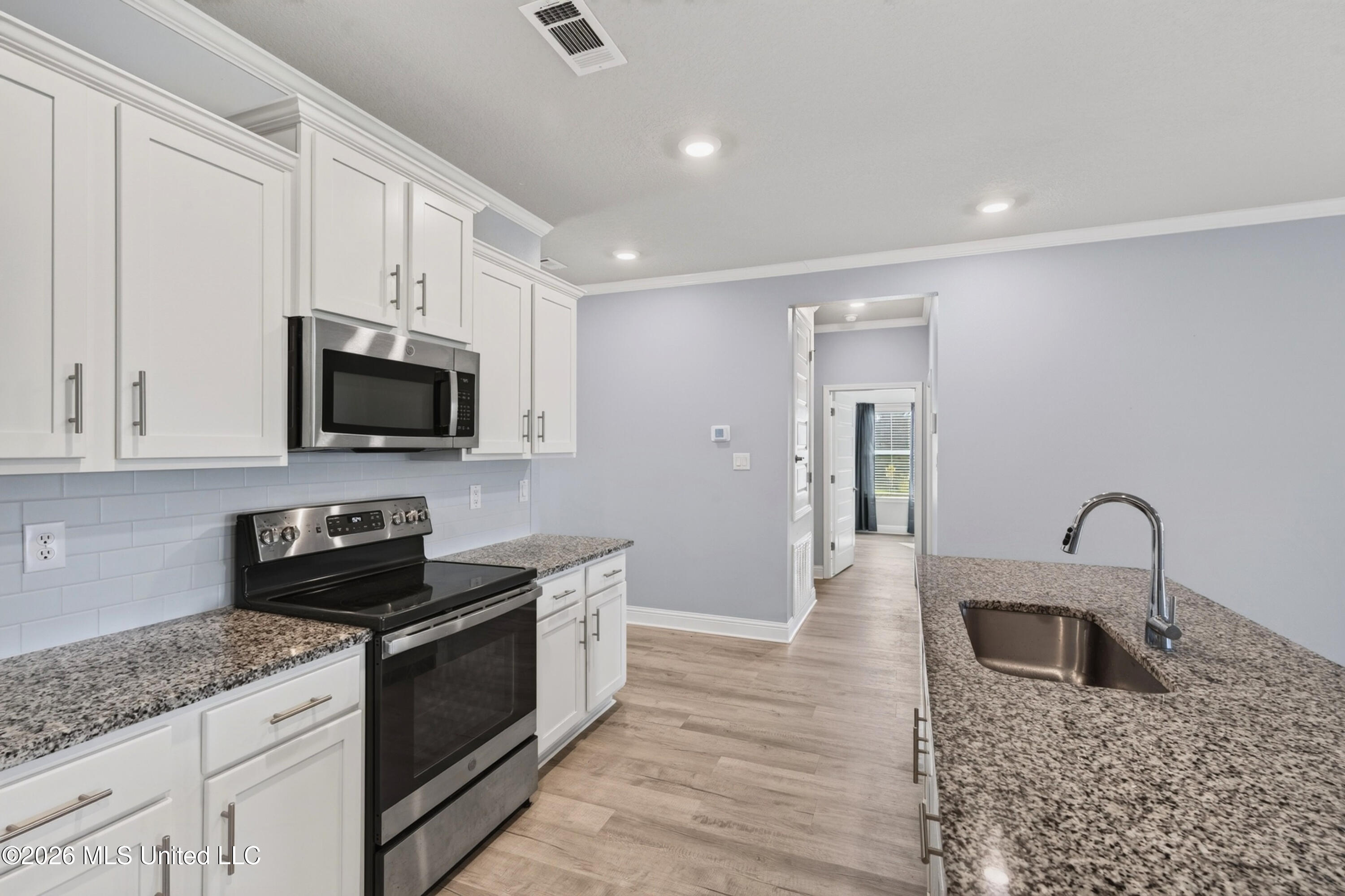 7741 Coral Lane Property Photo 6