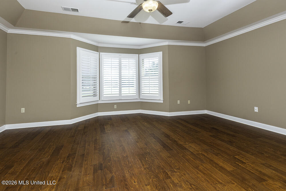 9423 S Laurel Hill Property Photo 21