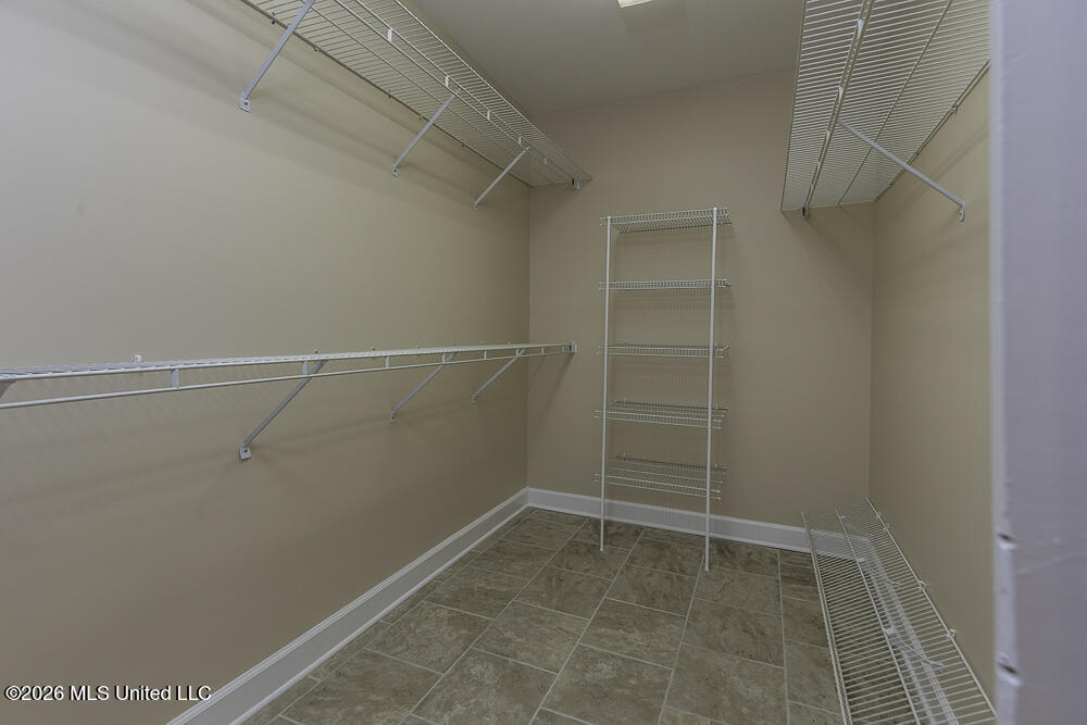 9423 S Laurel Hill Property Photo 24