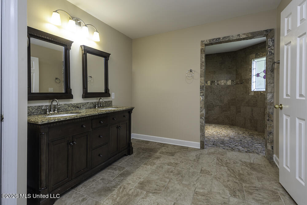 9423 S Laurel Hill Property Photo 26