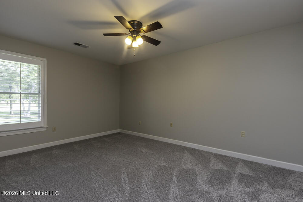 9423 S Laurel Hill Property Photo 29