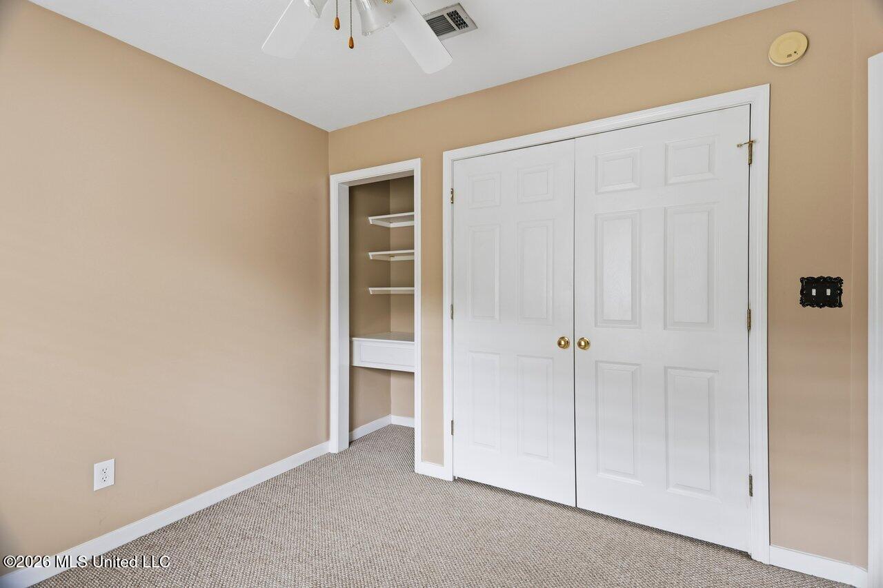 112 E Magnolia Place Property Photo 15