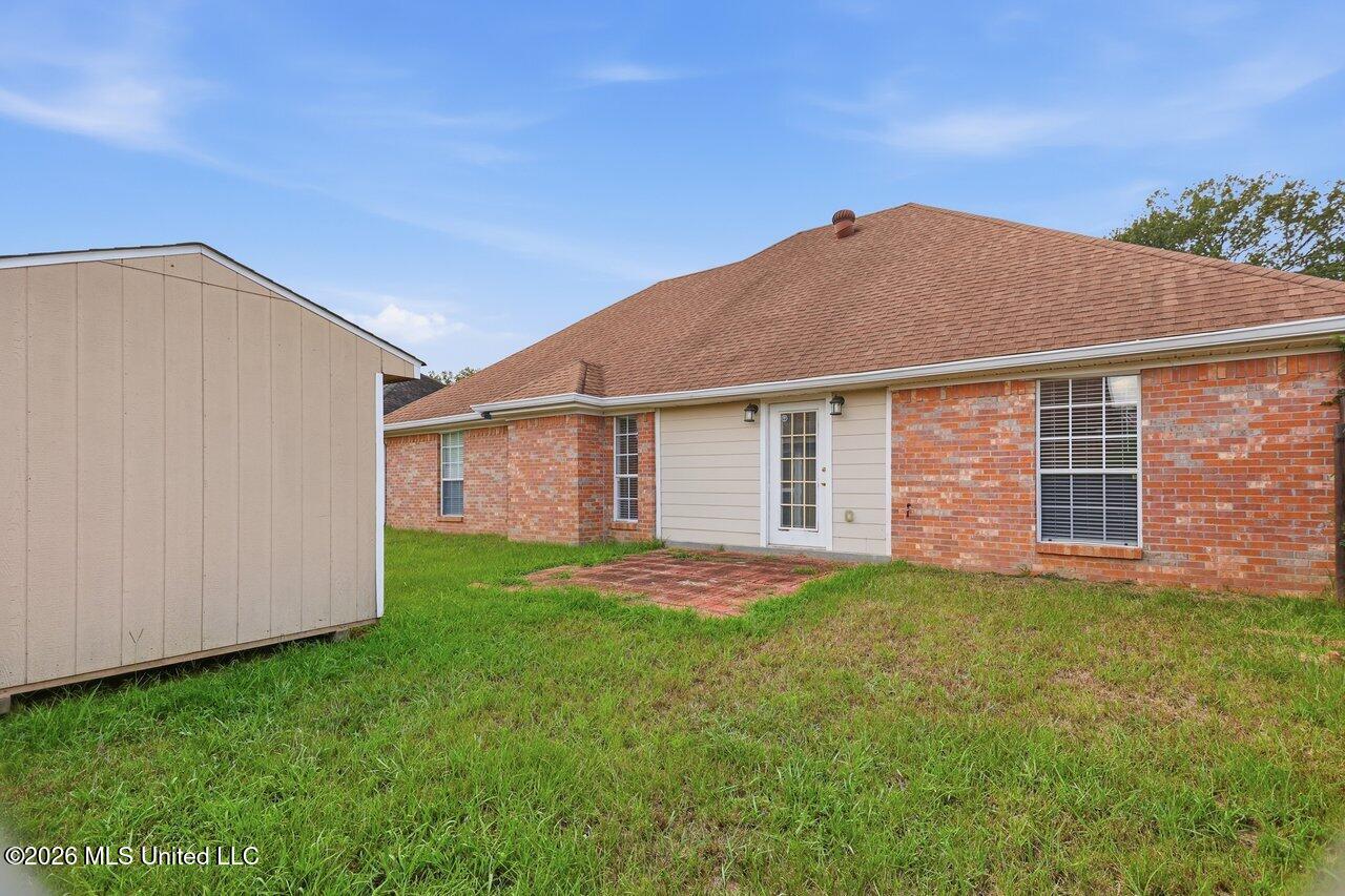 112 E Magnolia Place Property Photo 19