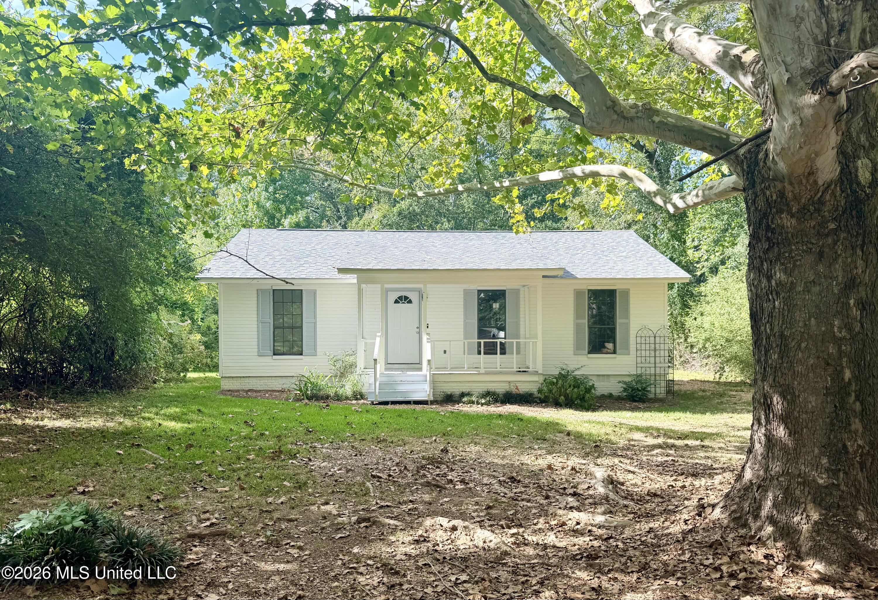 260 Morrison Road Property Photo 1