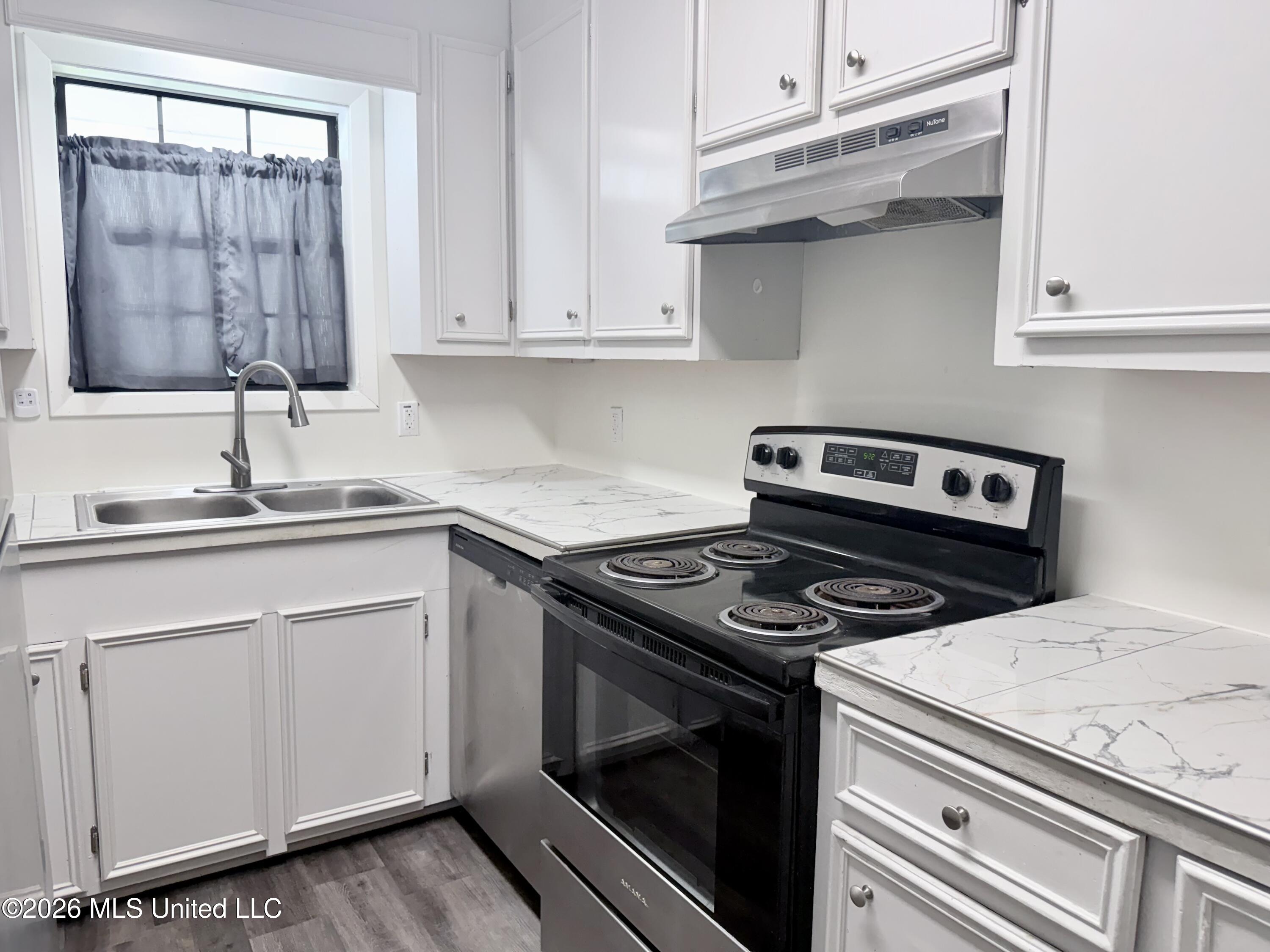 260 Morrison Road Property Photo 9