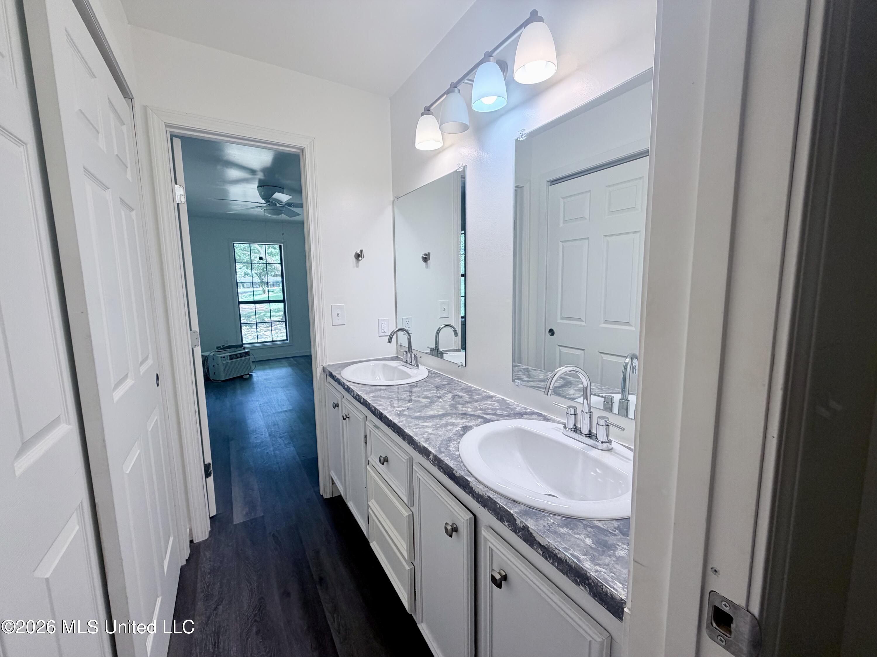 260 Morrison Road Property Photo 14