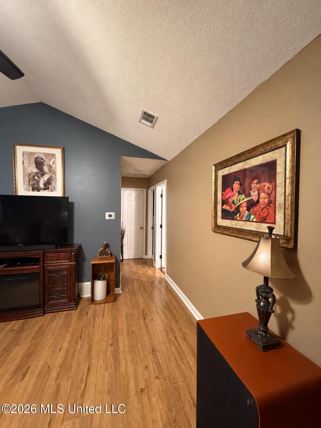 7424 Grace Boulevard Property Photo 4