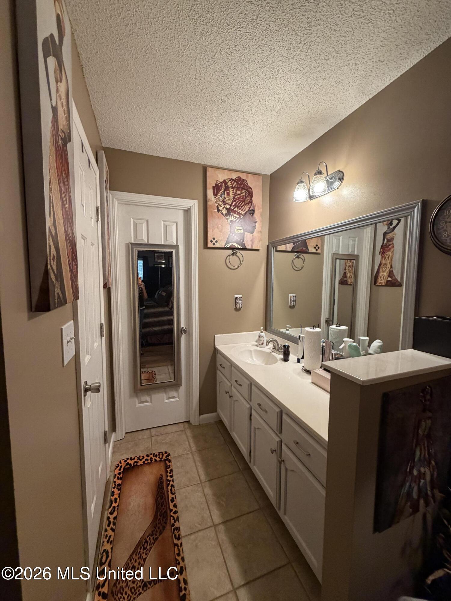 7424 Grace Boulevard Property Photo 9