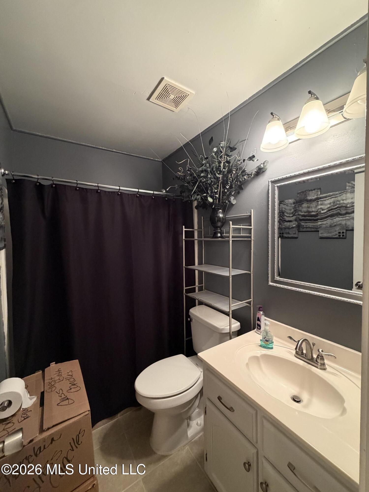7424 Grace Boulevard Property Photo 12
