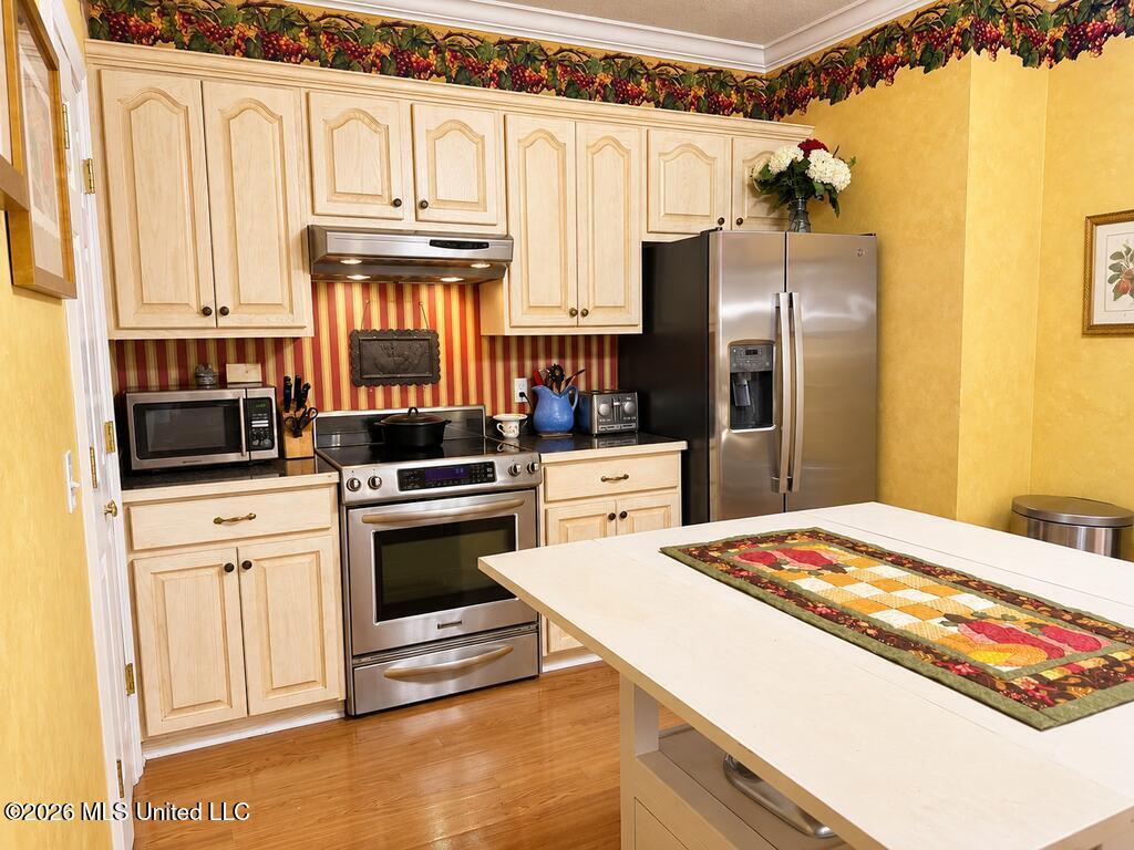 16 Timber Creek Drive Property Photo 3