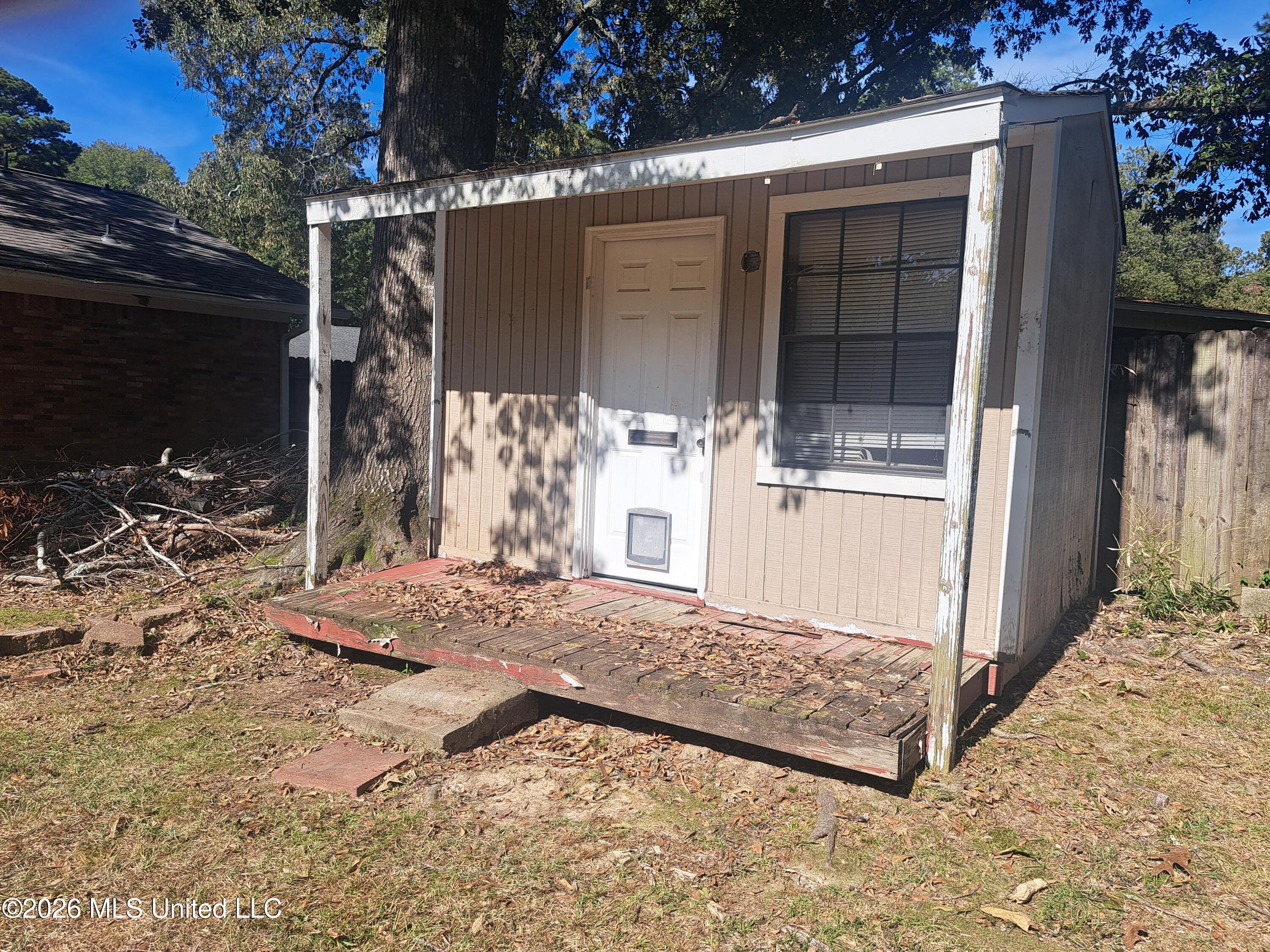 176 Crossover Drive Property Photo 13