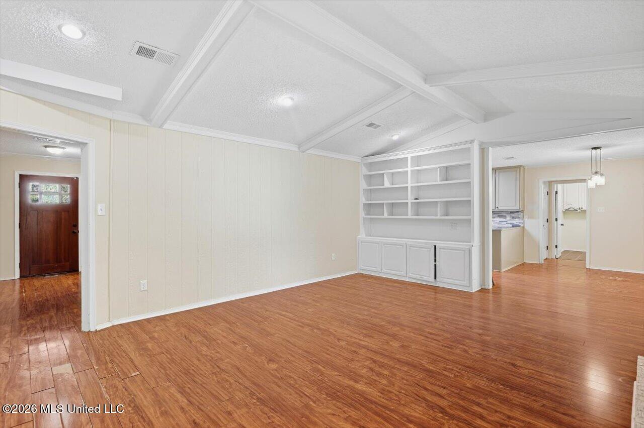 144 Westlake Drive Property Photo 8