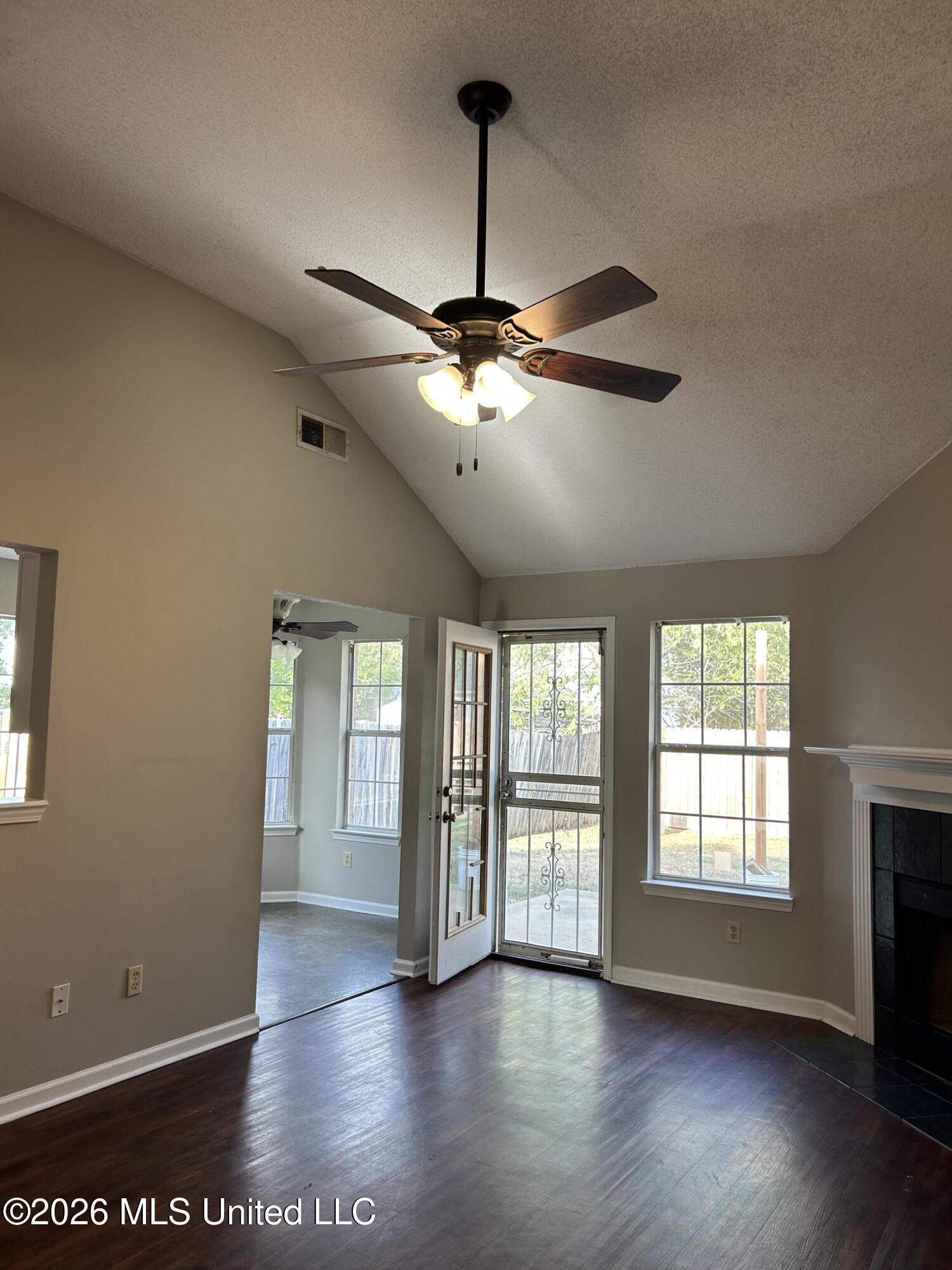 5578 Alexandria Lane Property Photo 3