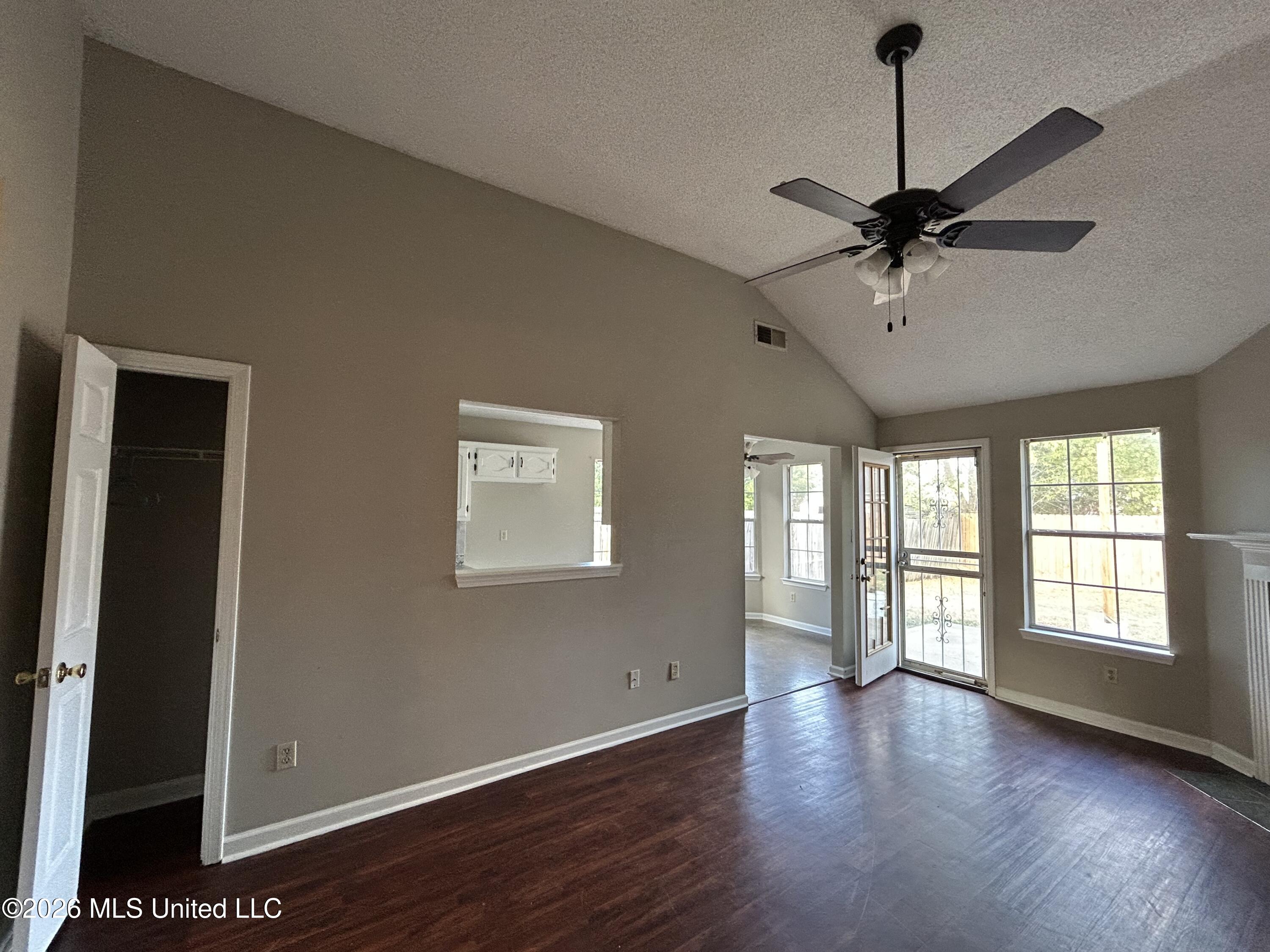 5578 Alexandria Lane Property Photo 5