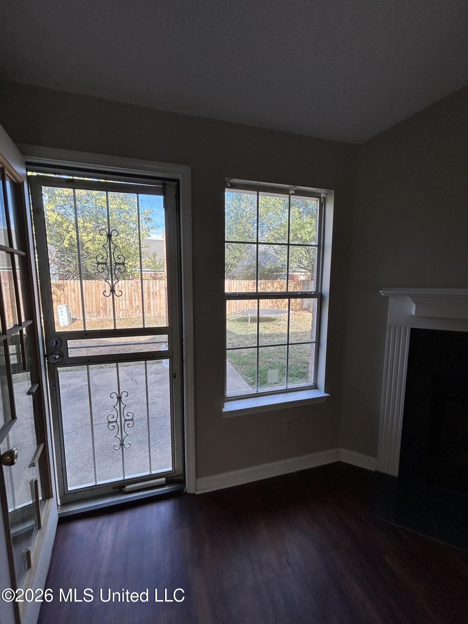 5578 Alexandria Lane Property Photo 8