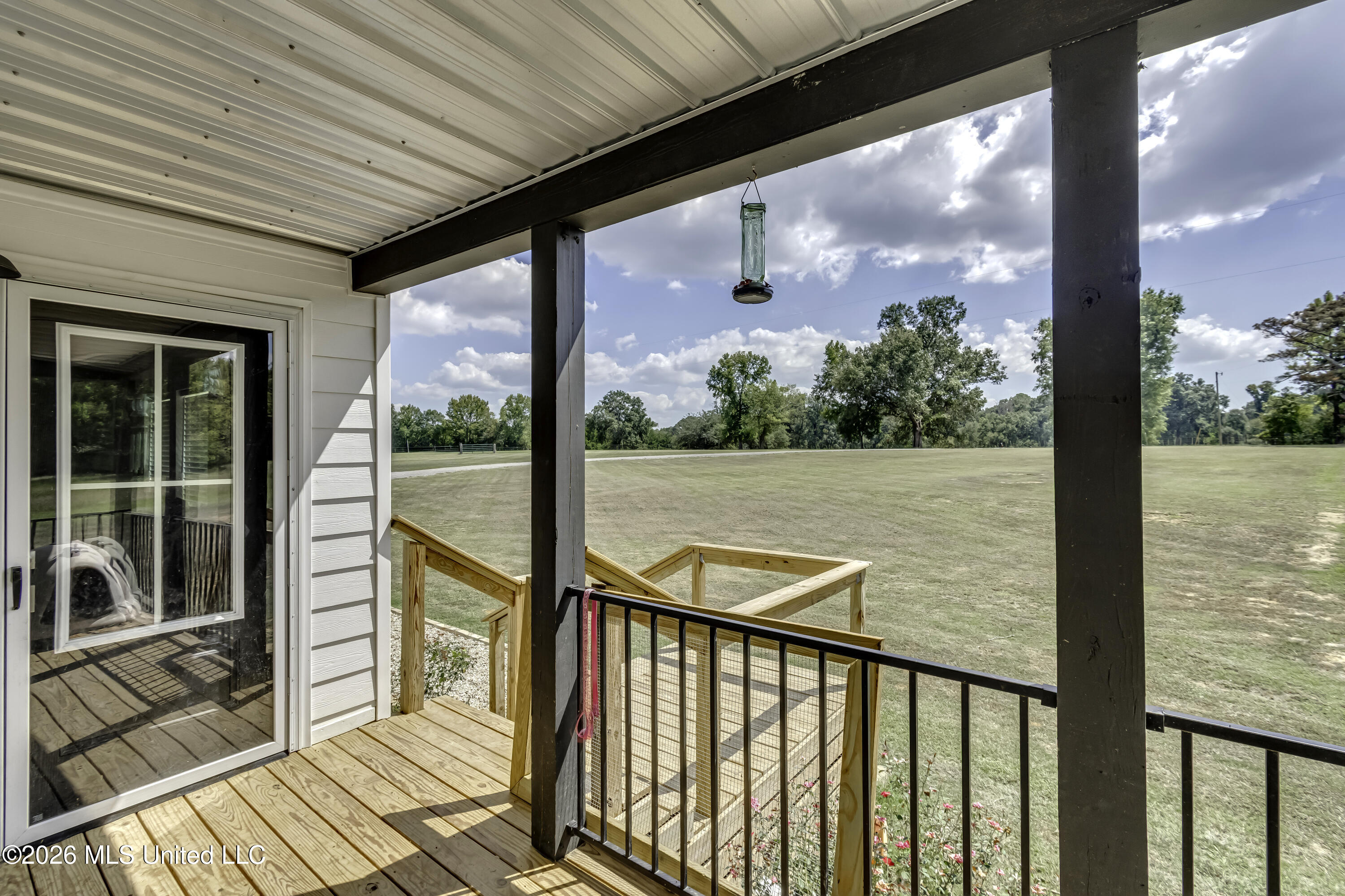 1534 Stokes Road Property Photo 10