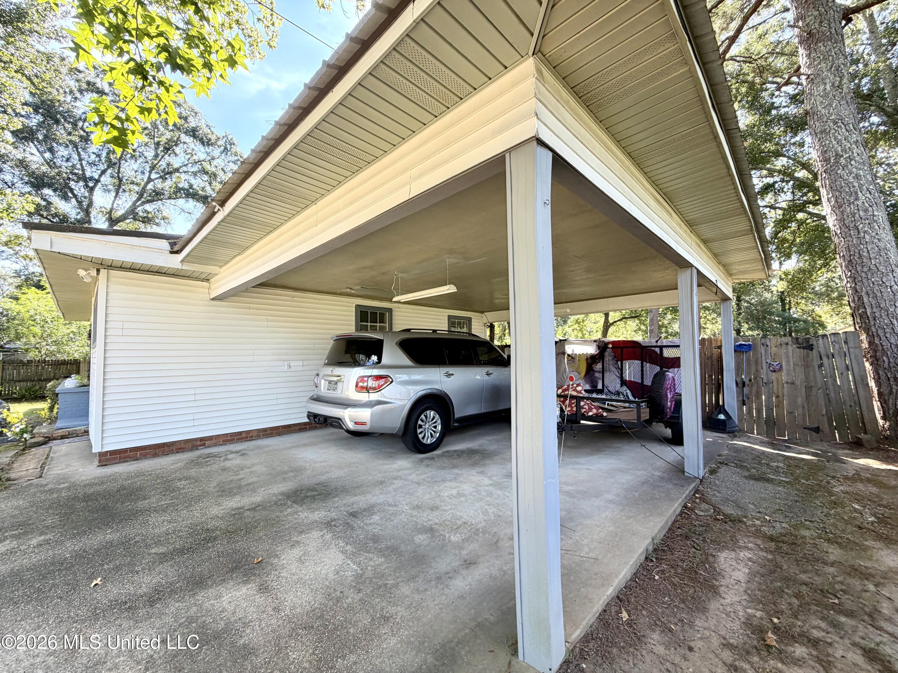 311 N Street Drive Property Photo 2