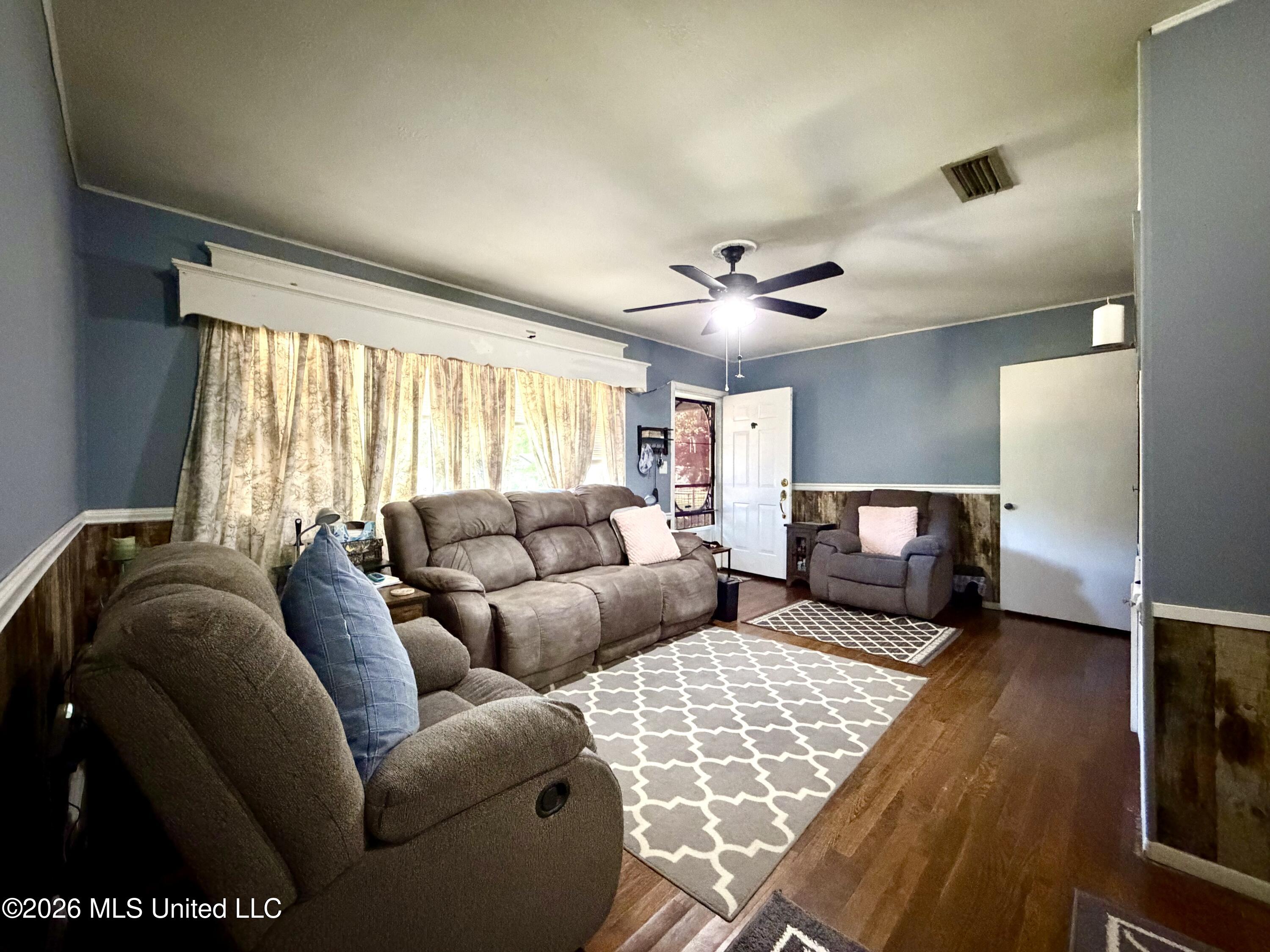311 N Street Drive Property Photo 9