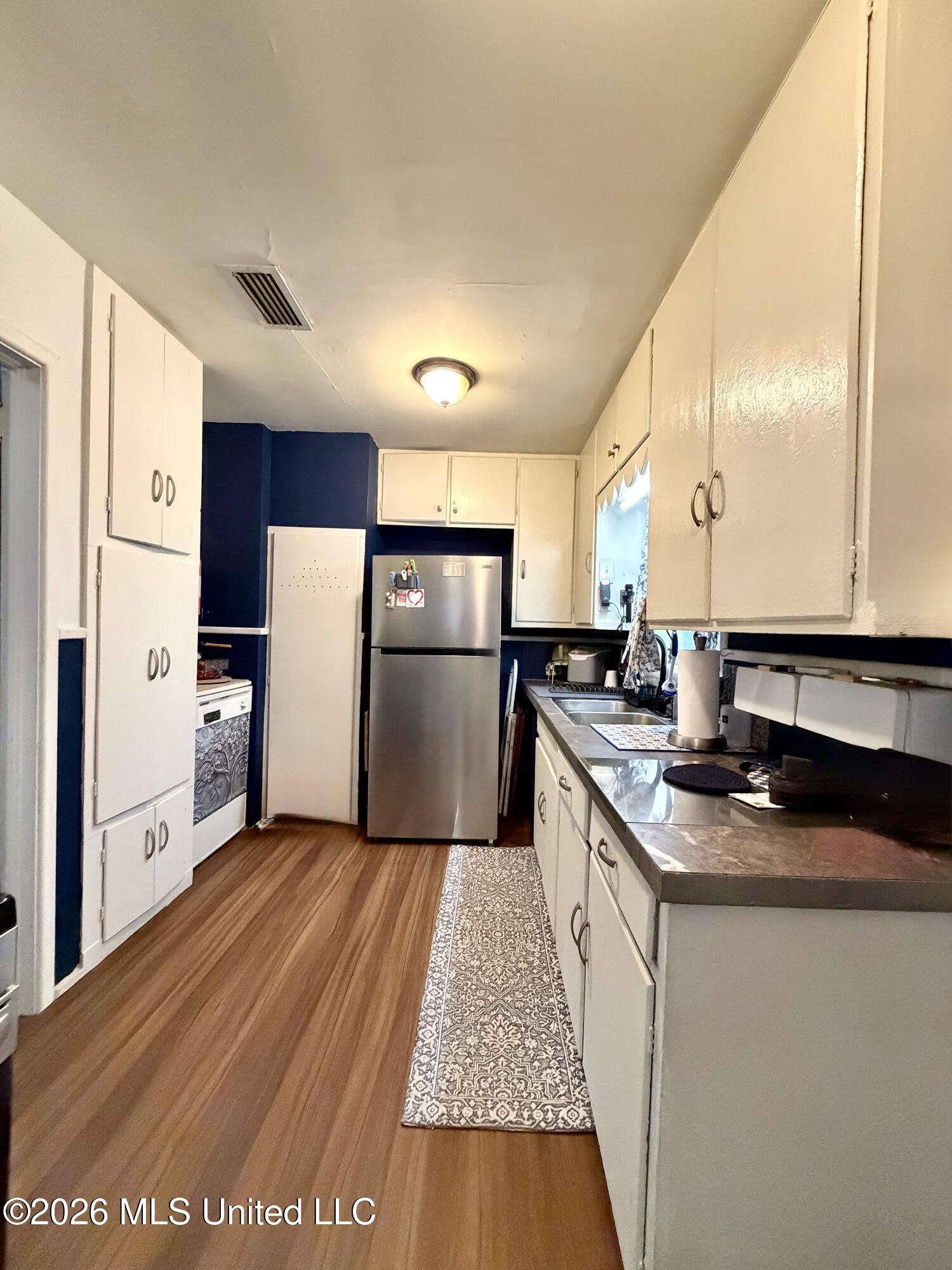 311 N Street Drive Property Photo 10