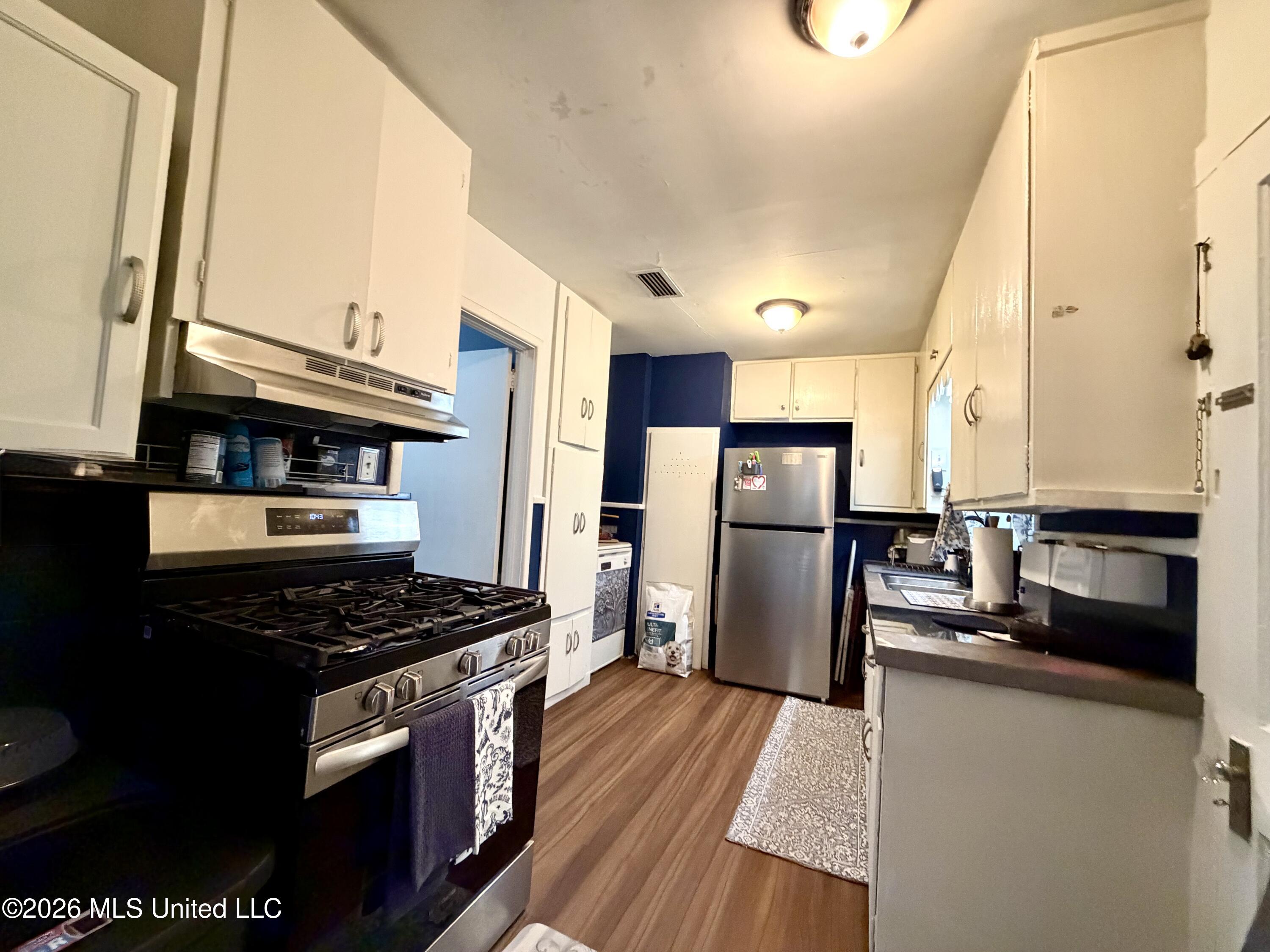 311 N Street Drive Property Photo 11