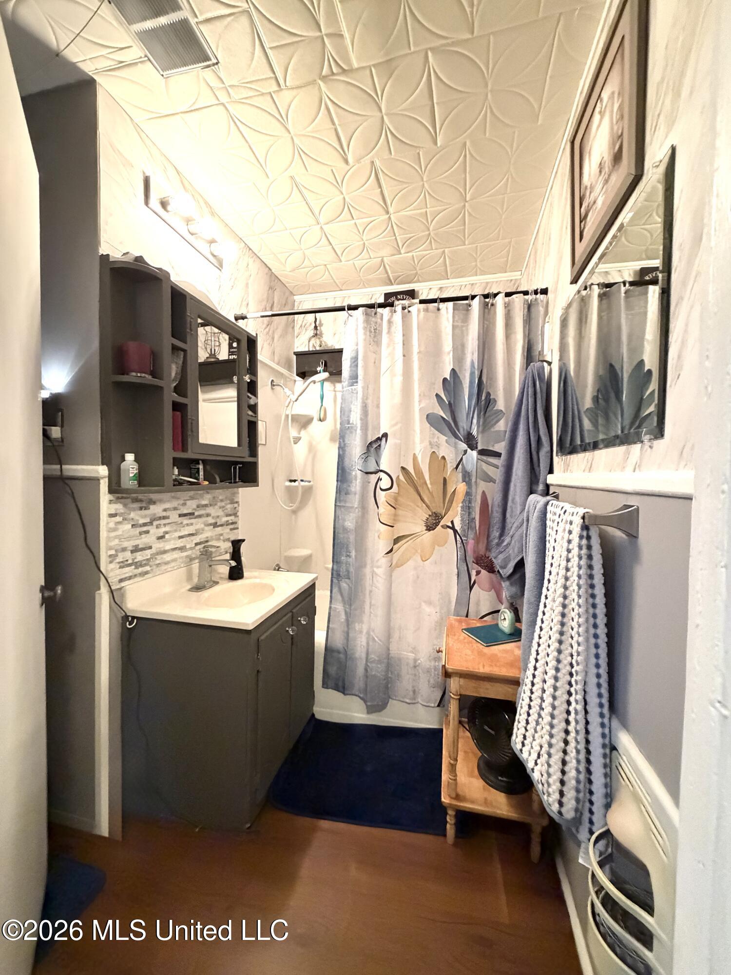 311 N Street Drive Property Photo 18