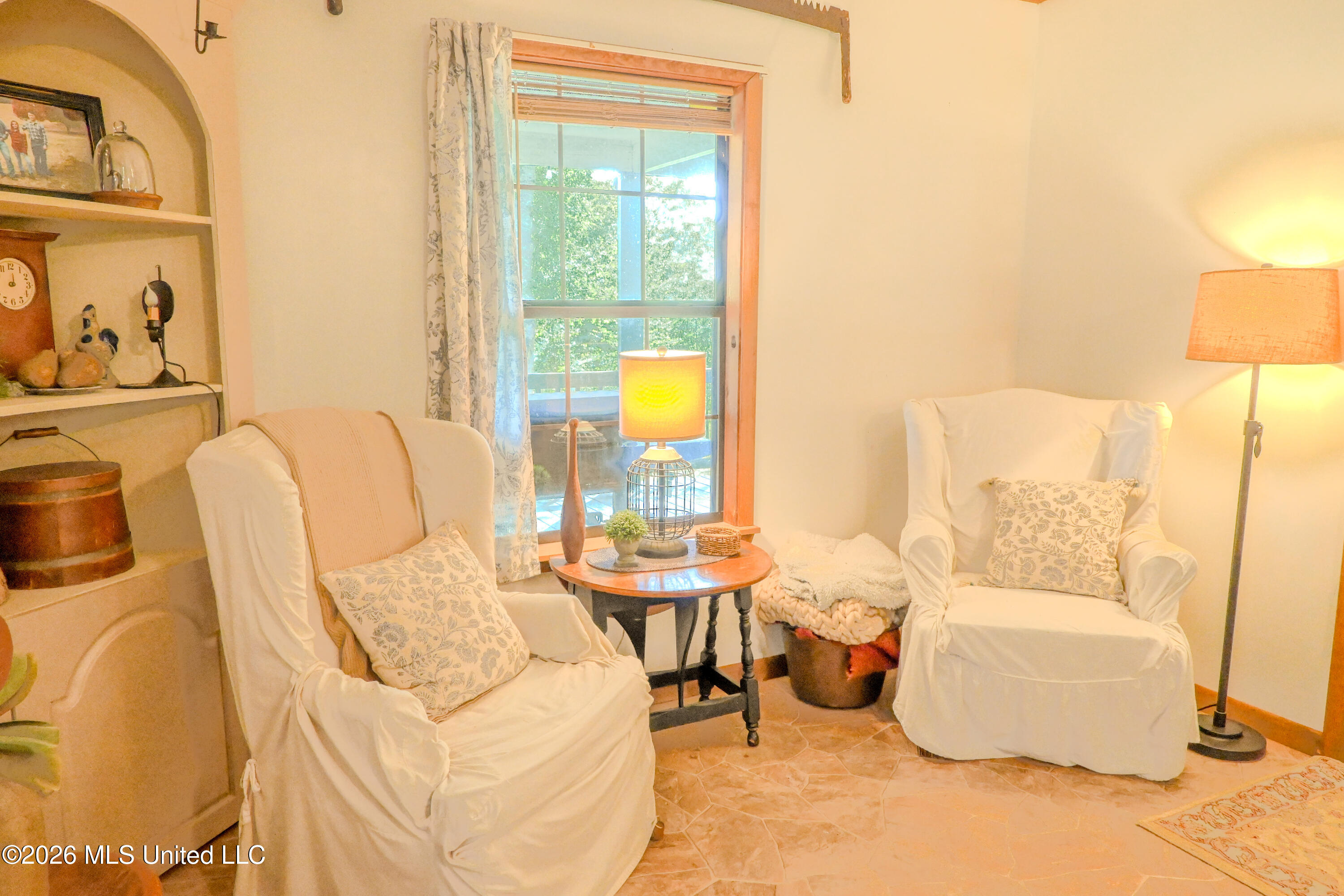213 Sand Spring Loop Property Photo 10