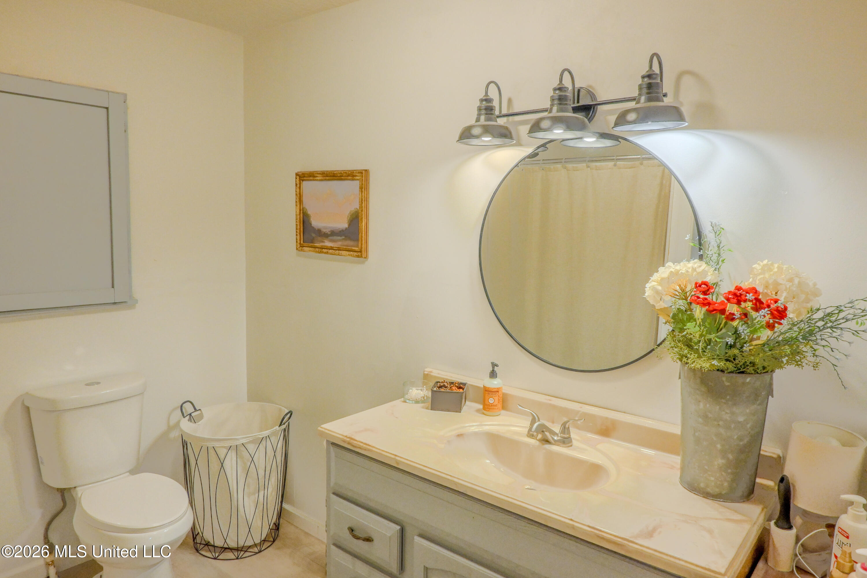 213 Sand Spring Loop Property Photo 16