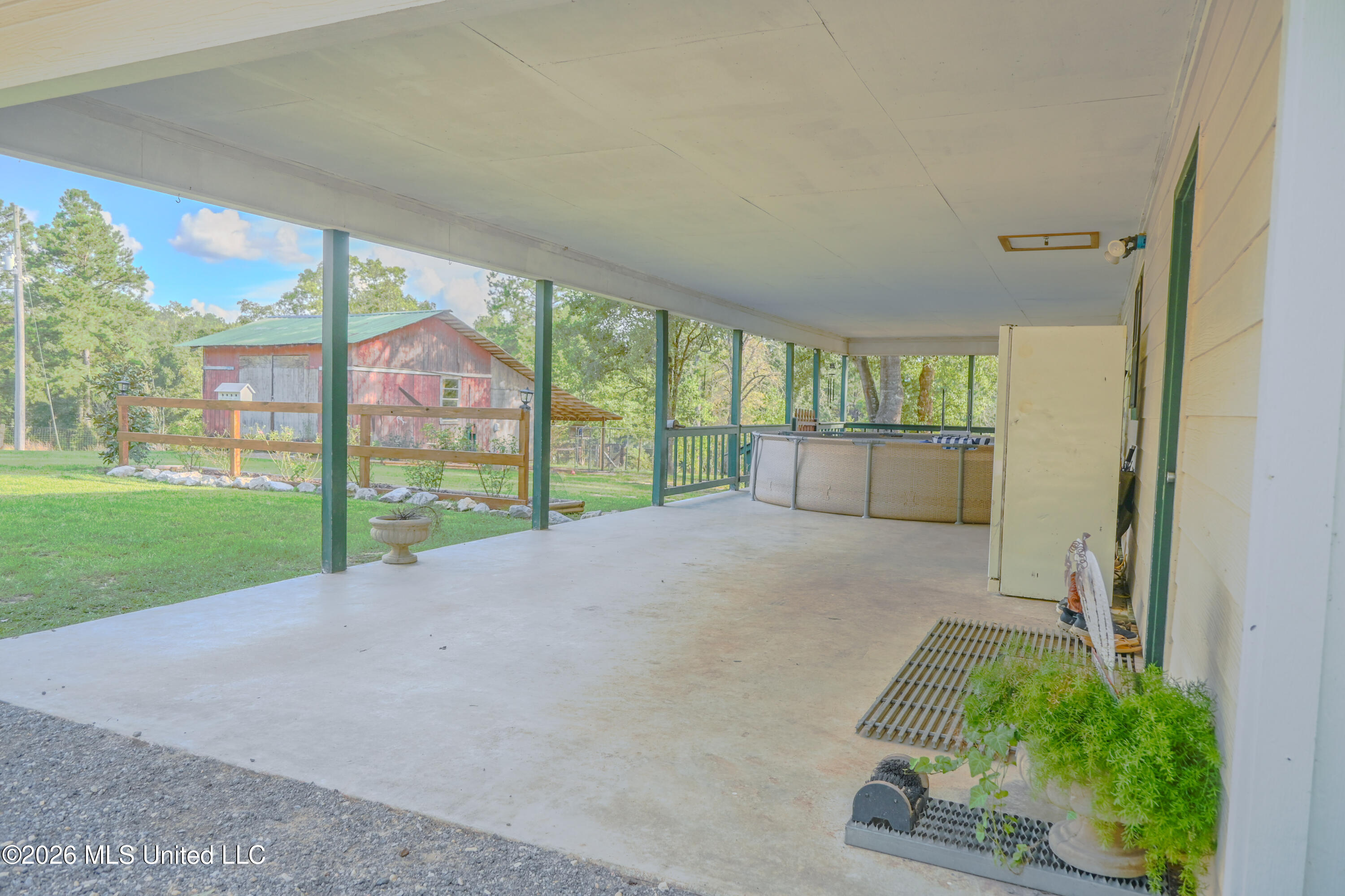 213 Sand Spring Loop Property Photo 22