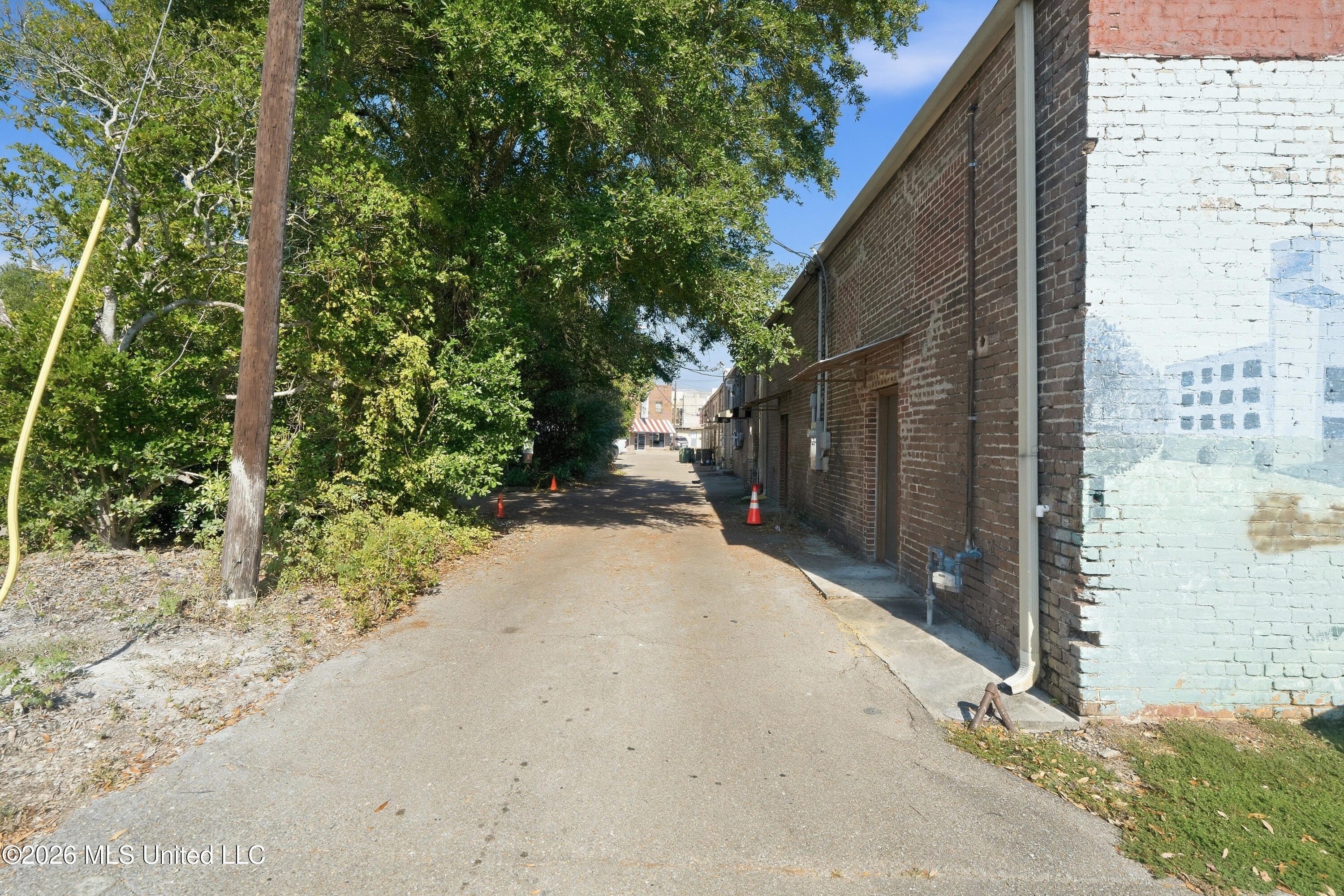 210 N Main Street Property Photo 19