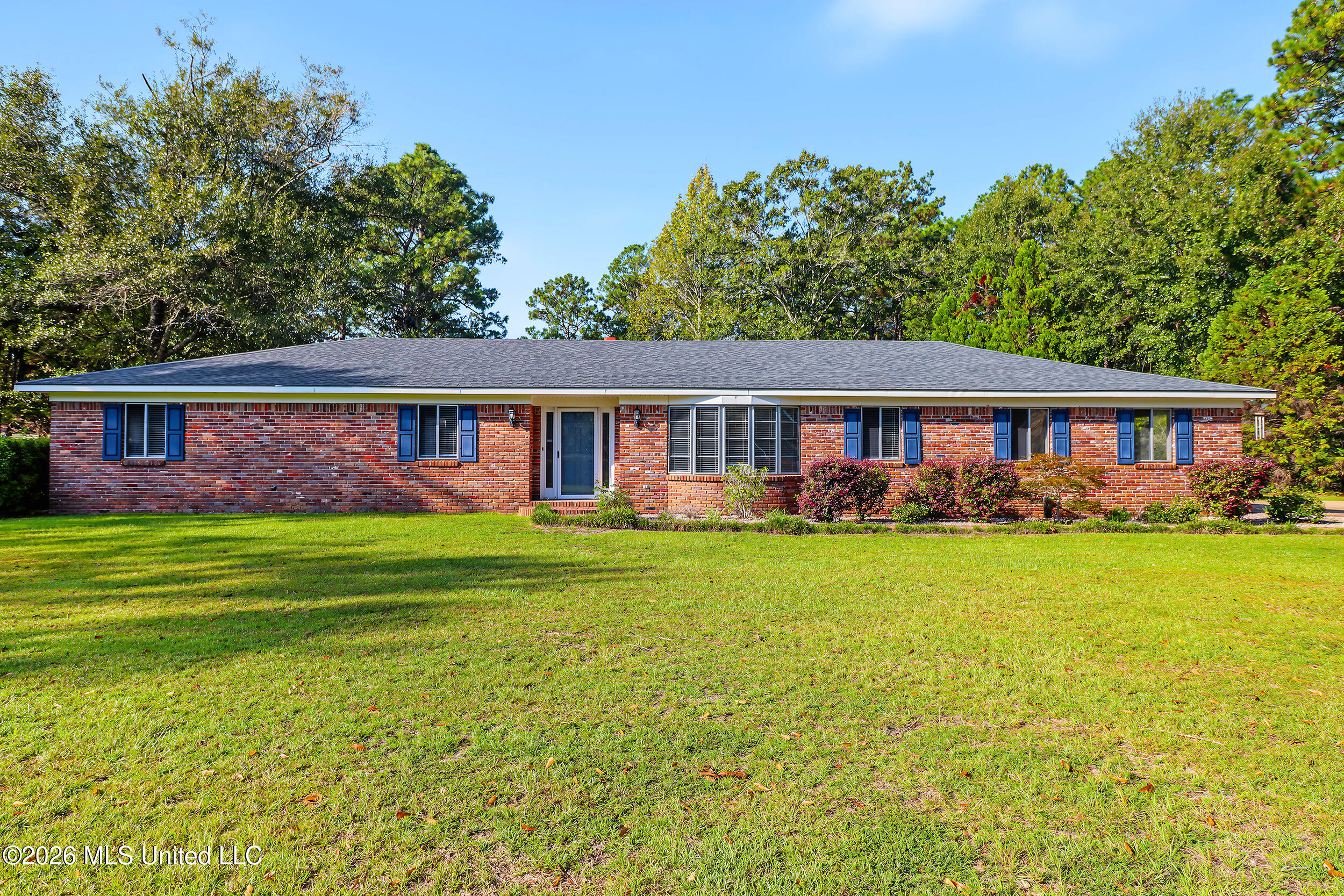 86 Teresa Drive Property Photo 1