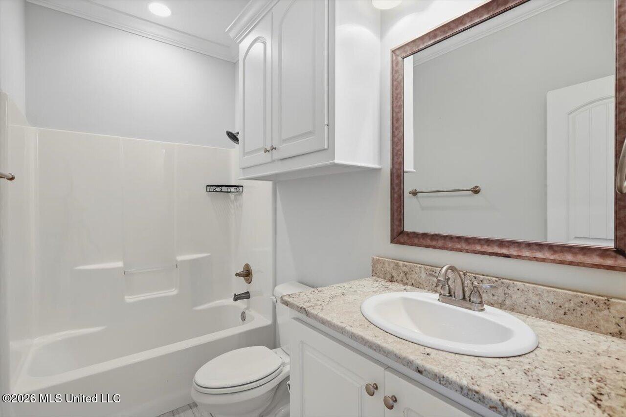 126 Essen Lane Property Photo 15