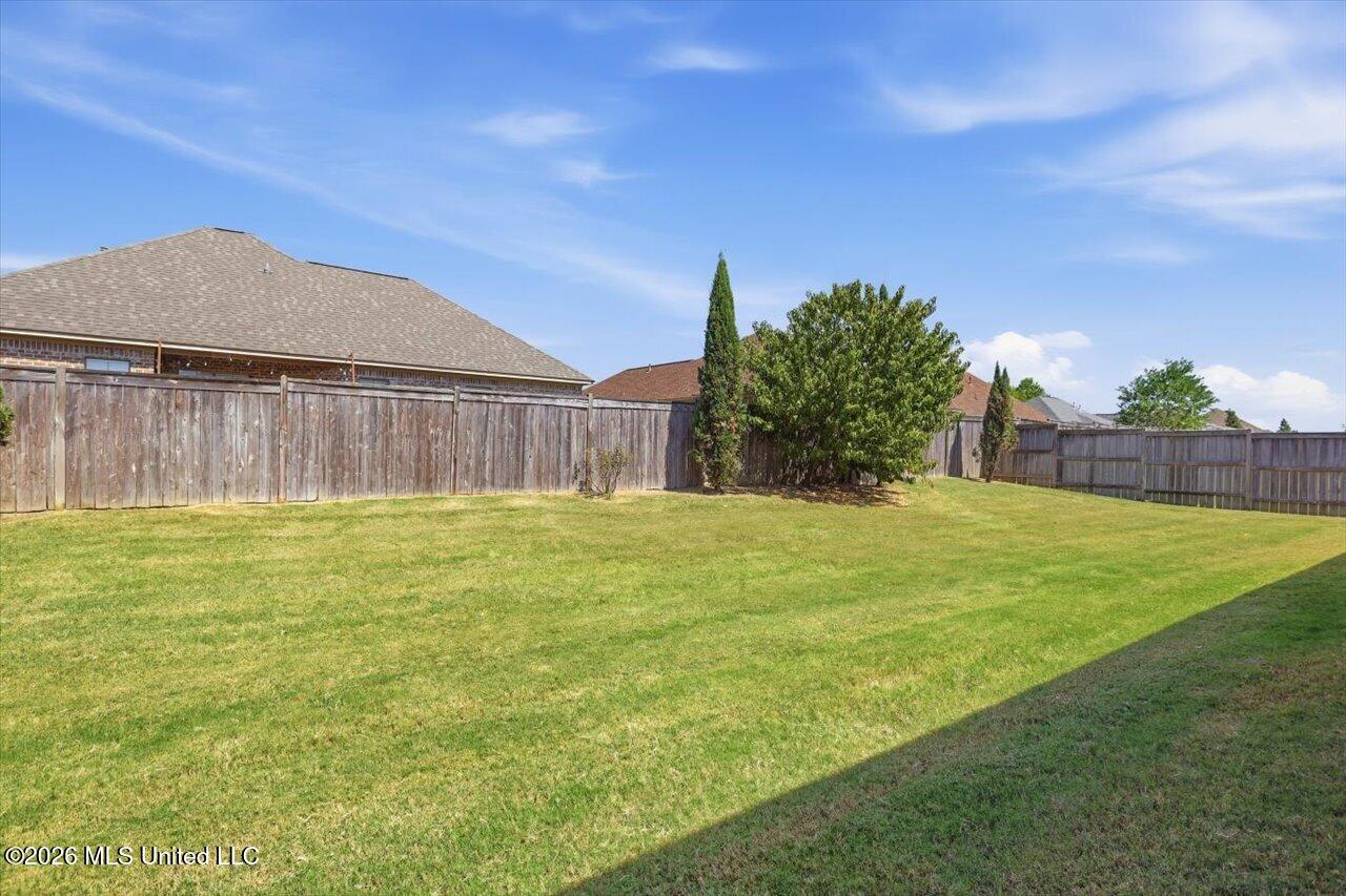 126 Essen Lane Property Photo 24