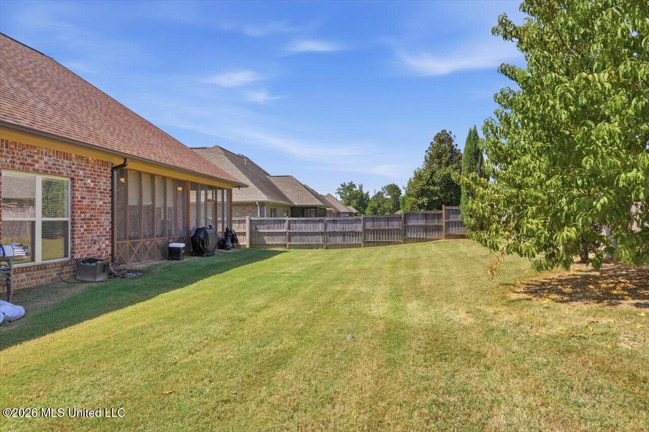 126 Essen Lane Property Photo 25