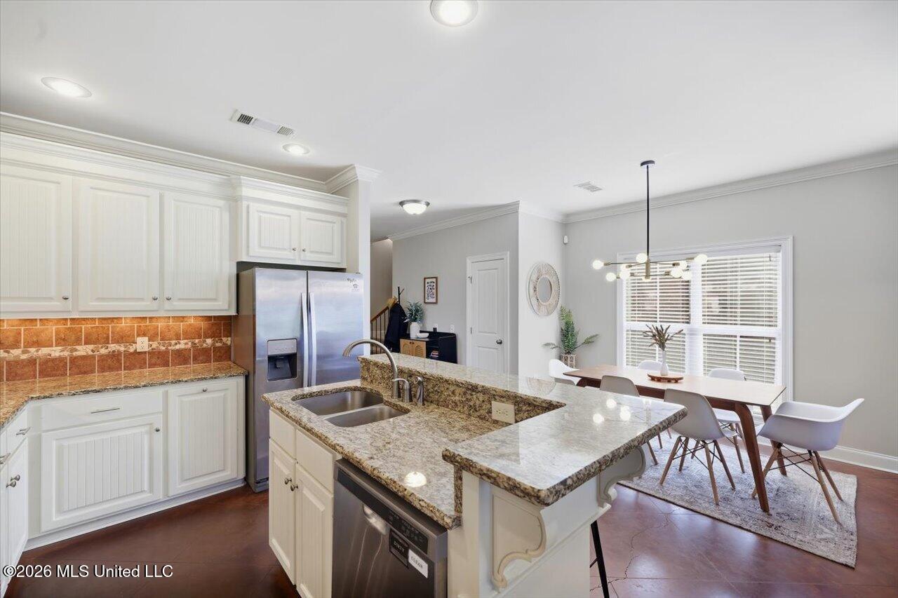 312 W Lawson Street Property Photo 13