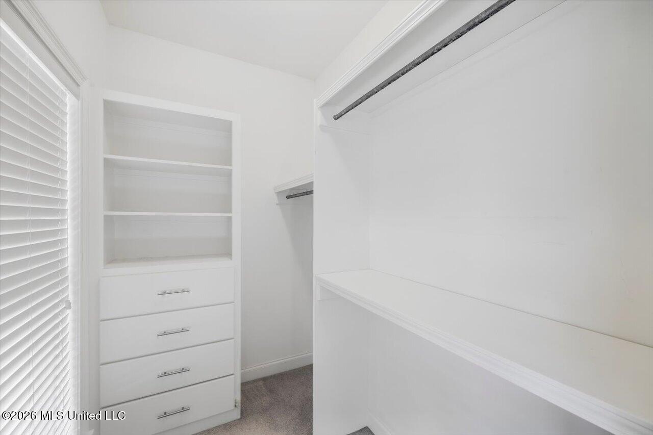 312 W Lawson Street Property Photo 22