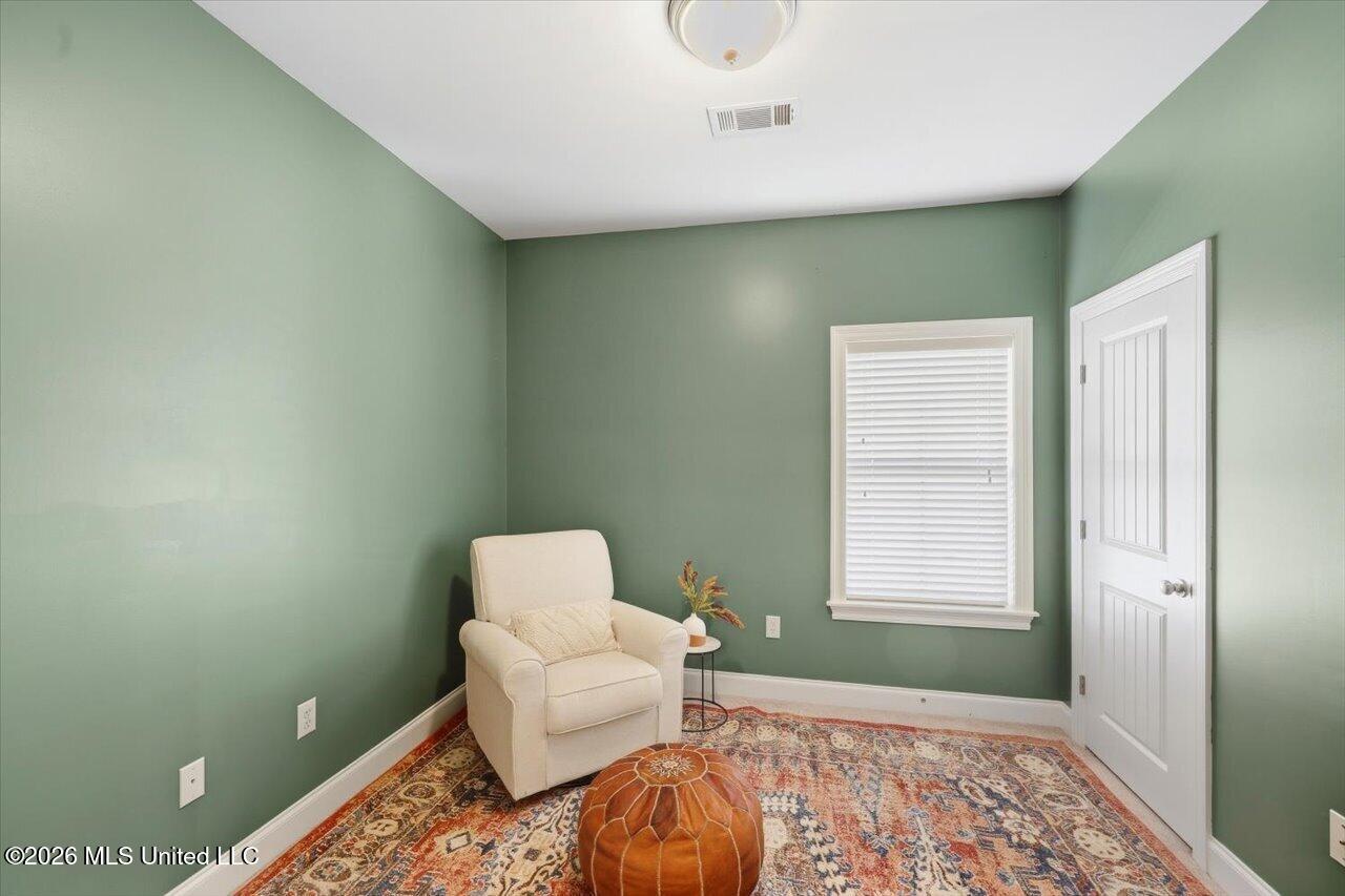 312 W Lawson Street Property Photo 26