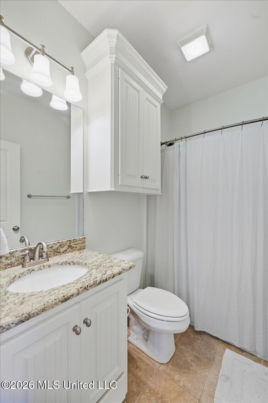 312 W Lawson Street Property Photo 27