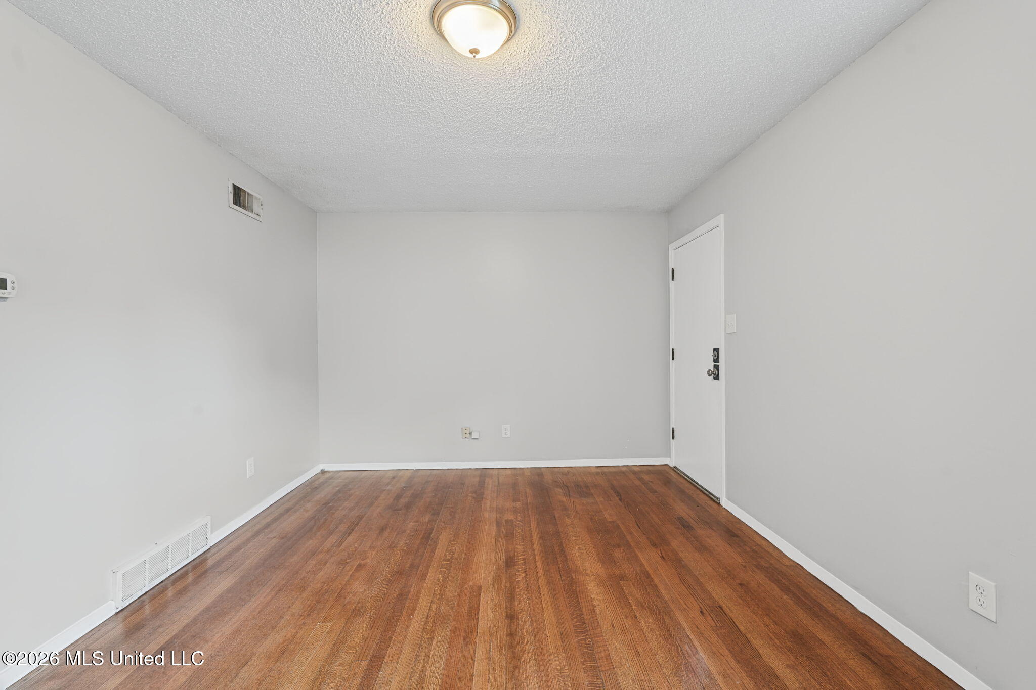 1693 Carla Cove Property Photo 7