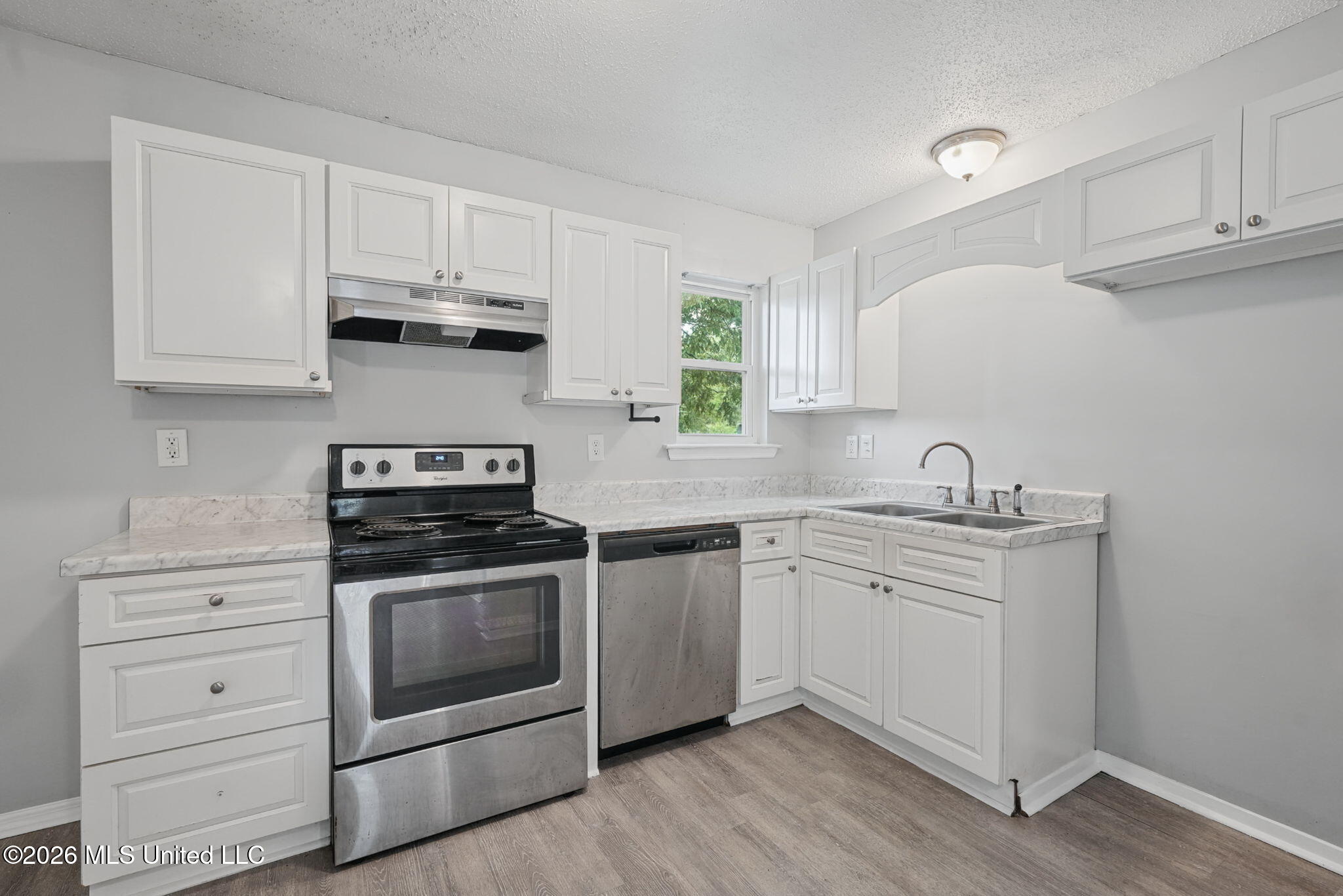 1693 Carla Cove Property Photo 10