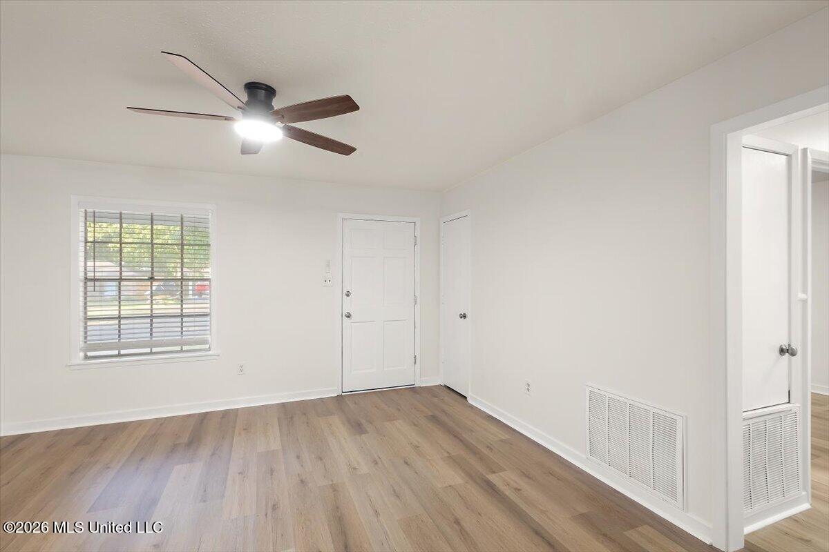 2549 Gina Drive Property Photo 5