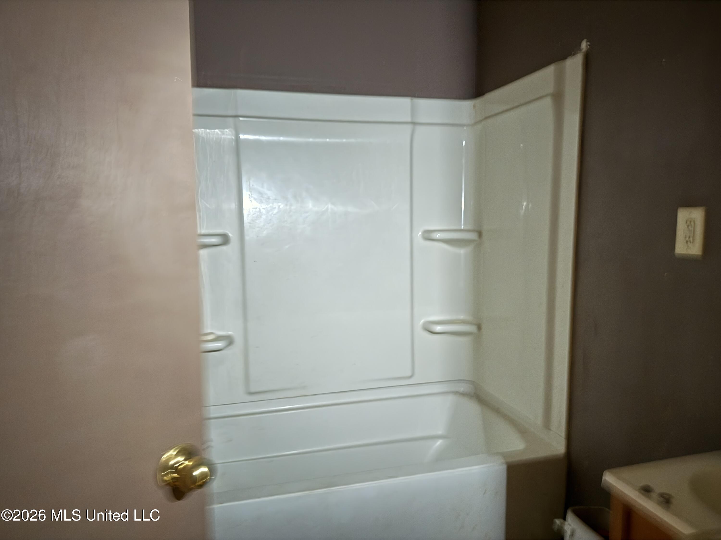 312 Catalpa Street Property Photo 5