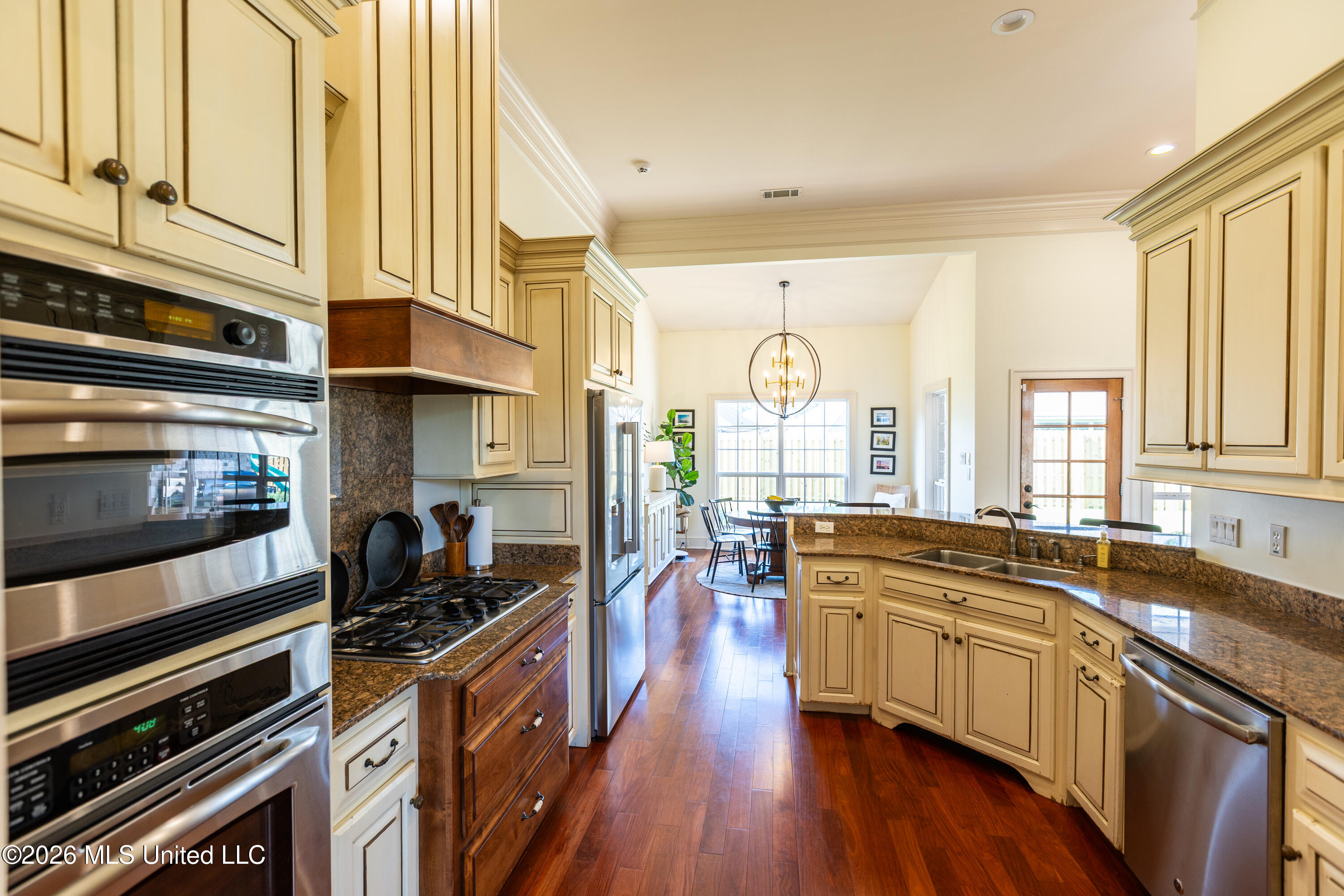 9309 Alcove Lane Property Photo 16