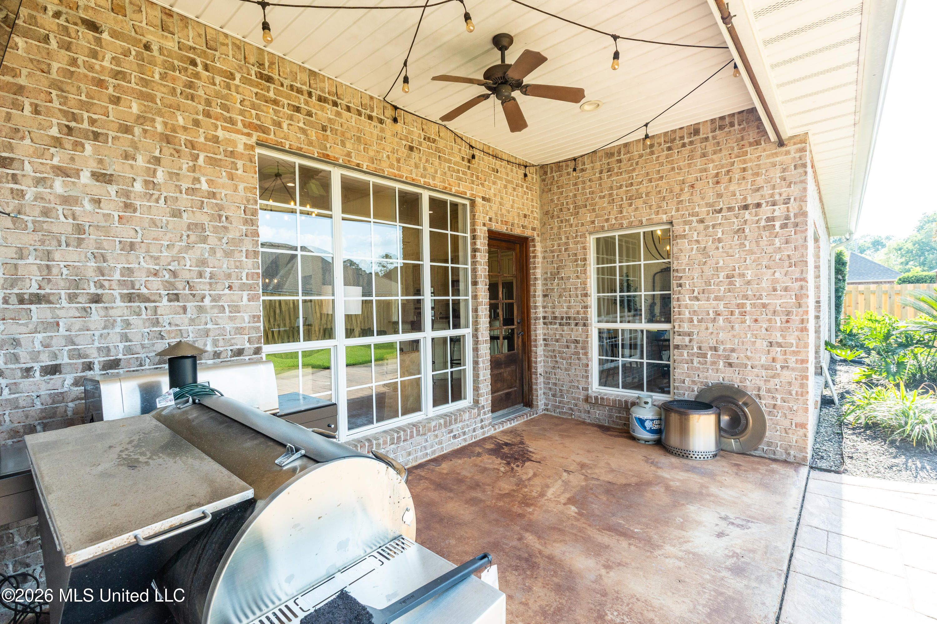 9309 Alcove Lane Property Photo 30