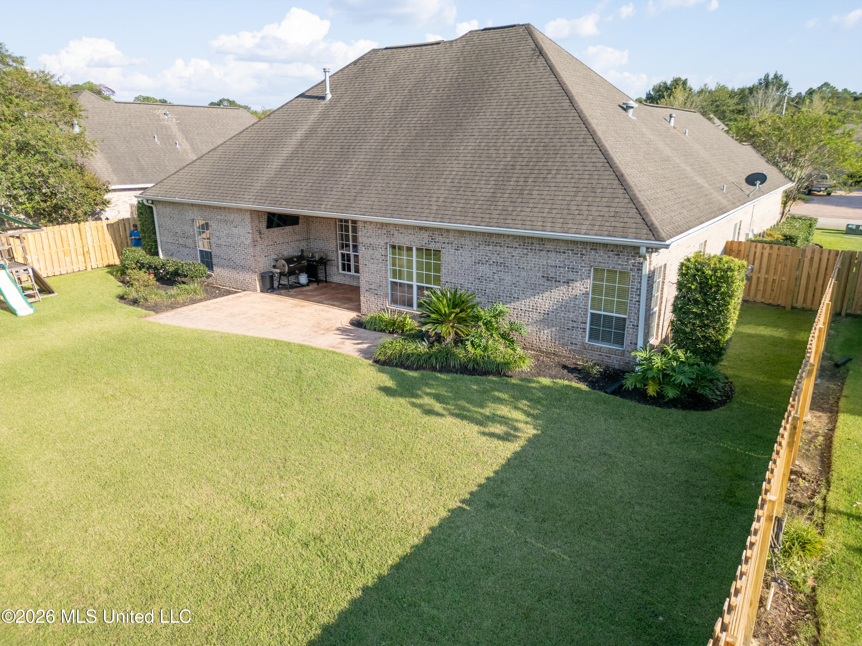 9309 Alcove Lane Property Photo 34