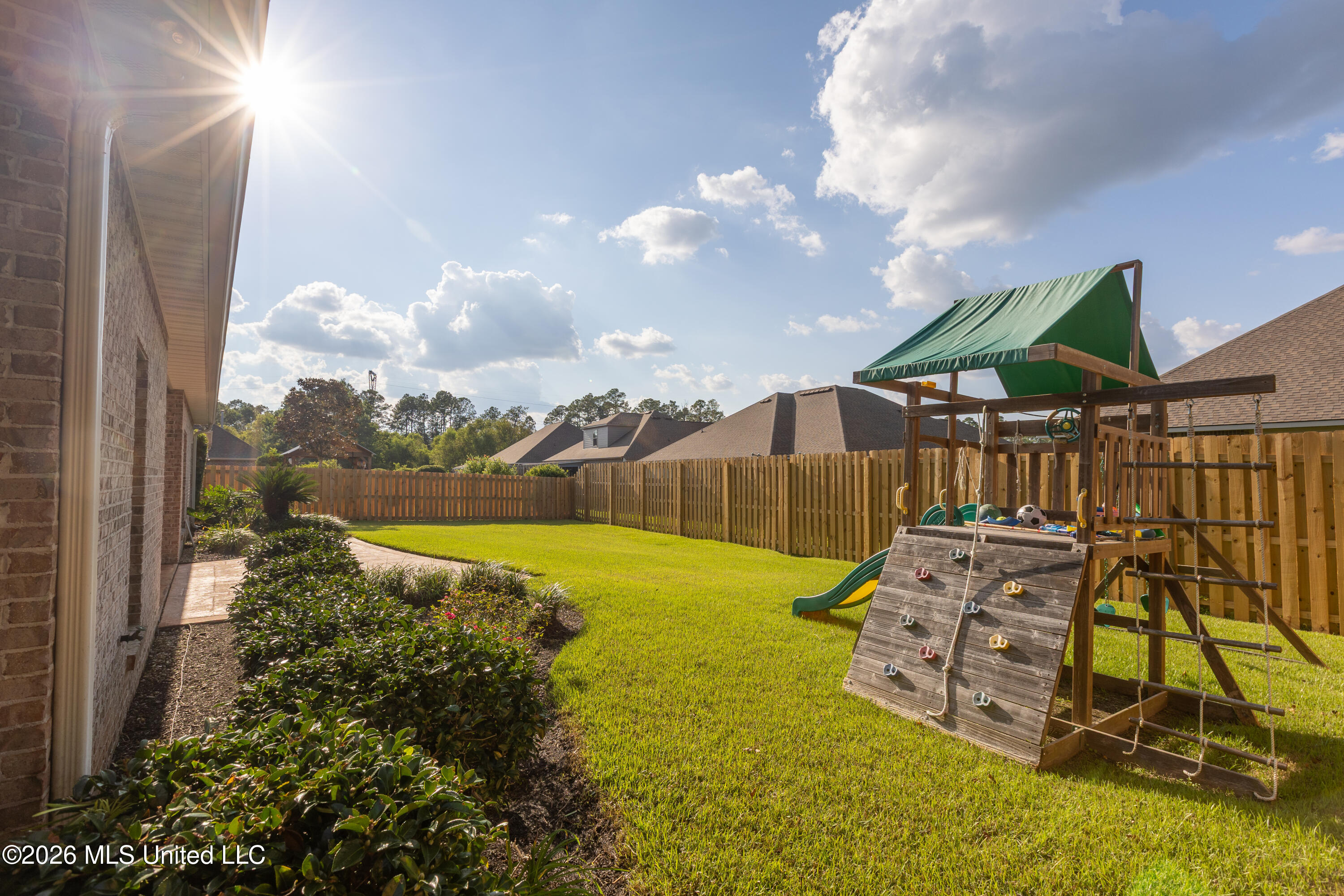 9309 Alcove Lane Property Photo 37