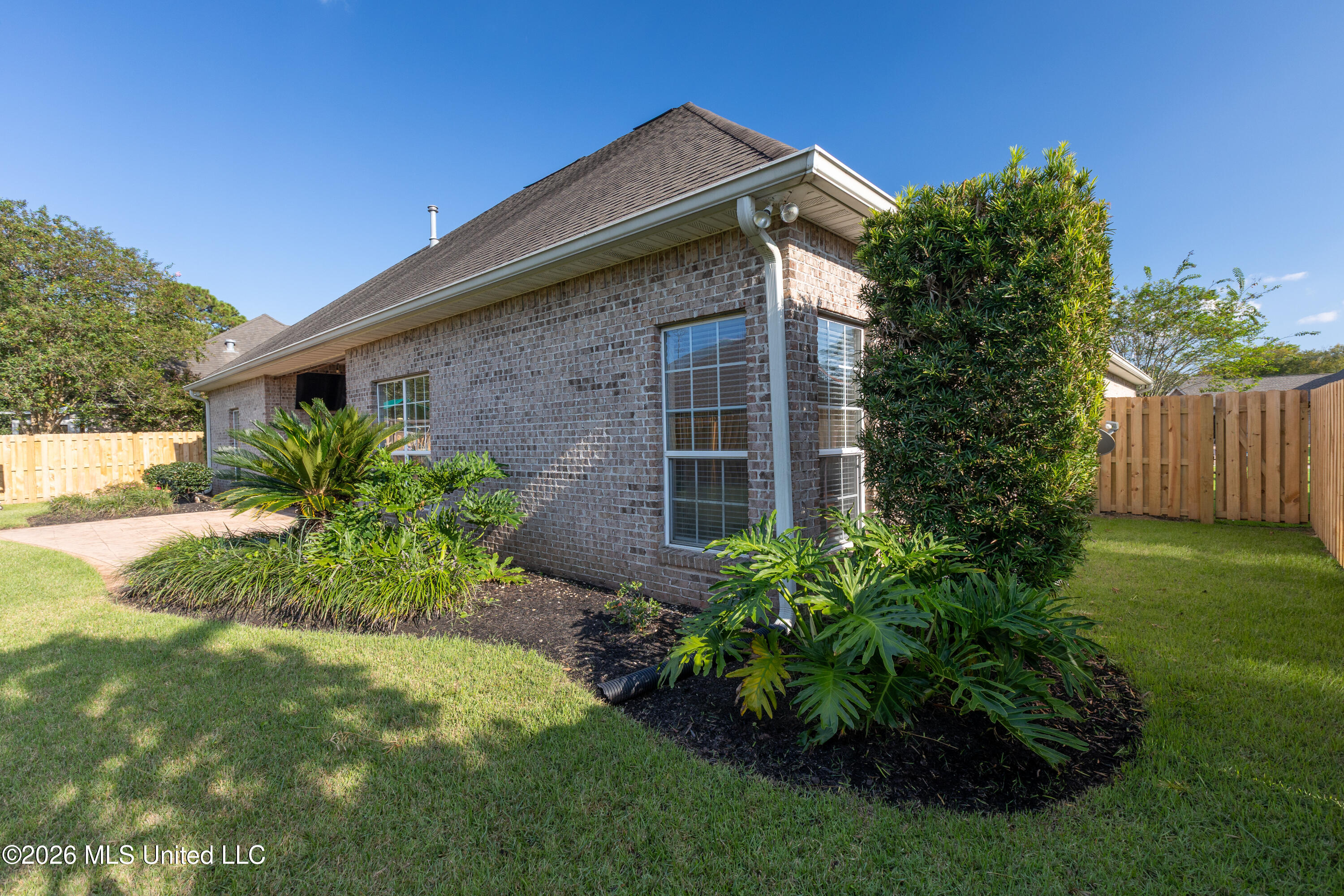 9309 Alcove Lane Property Photo 38