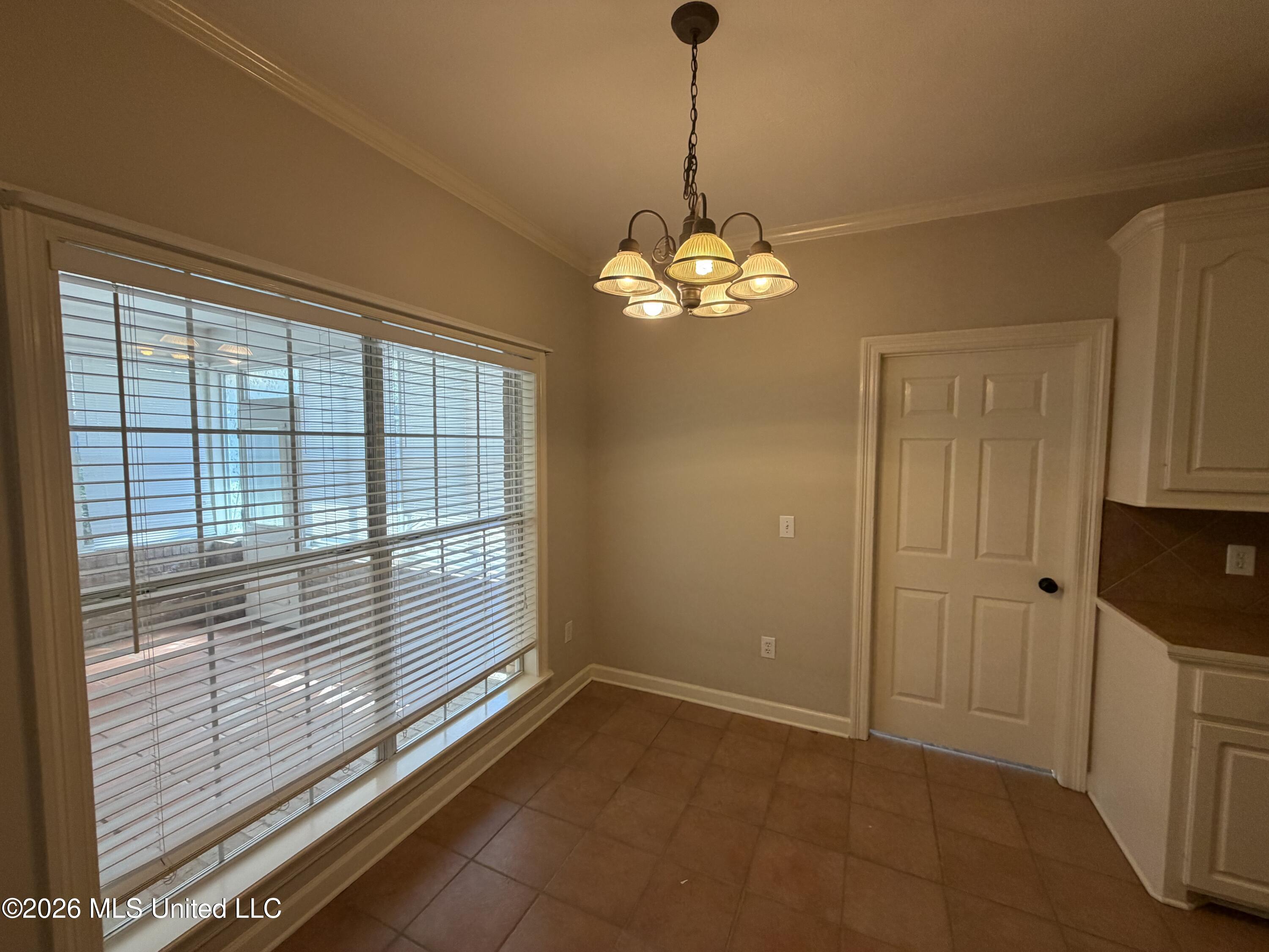 436 Madison Oaks Drive Property Photo 5
