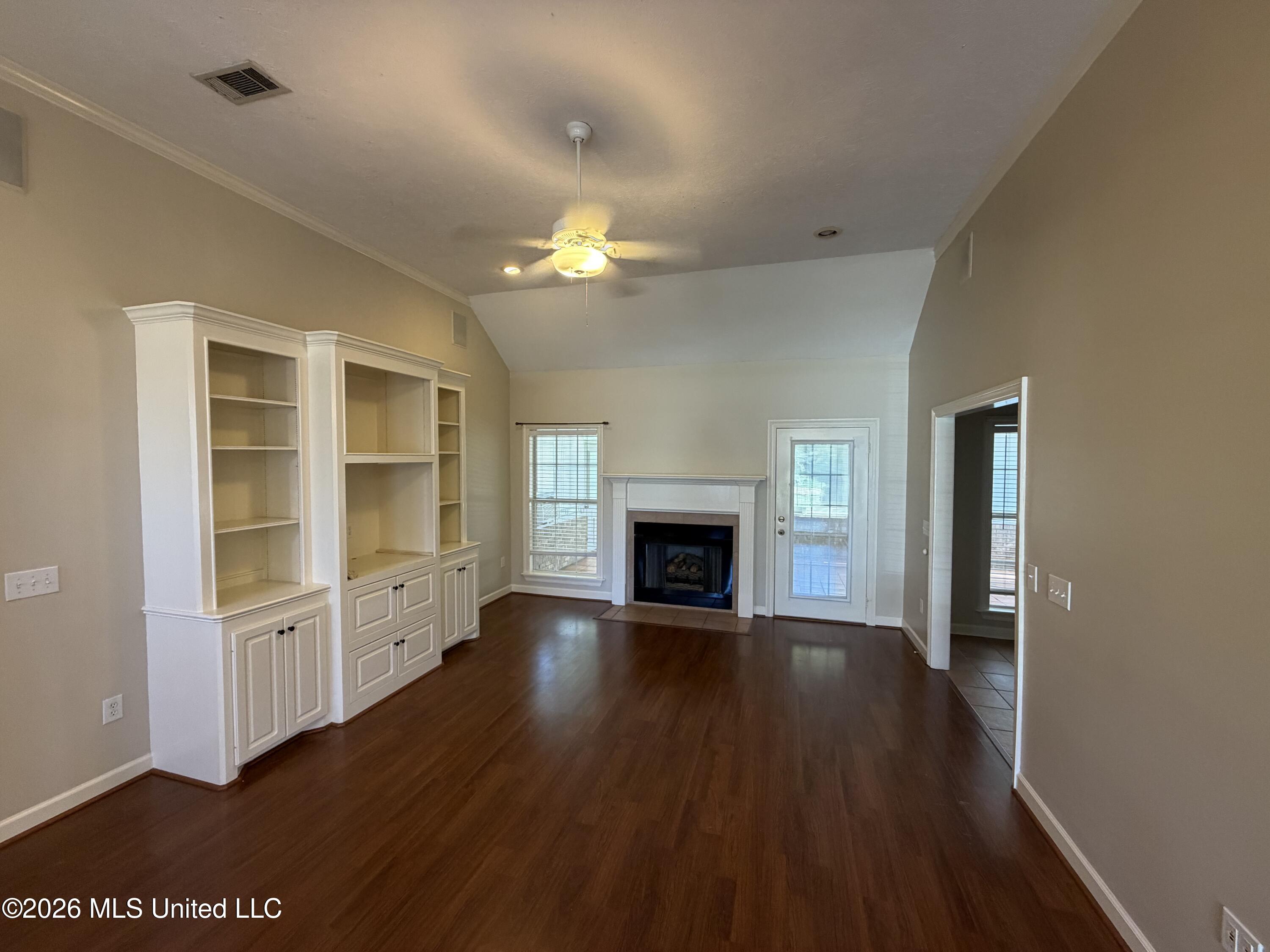 436 Madison Oaks Drive Property Photo 7